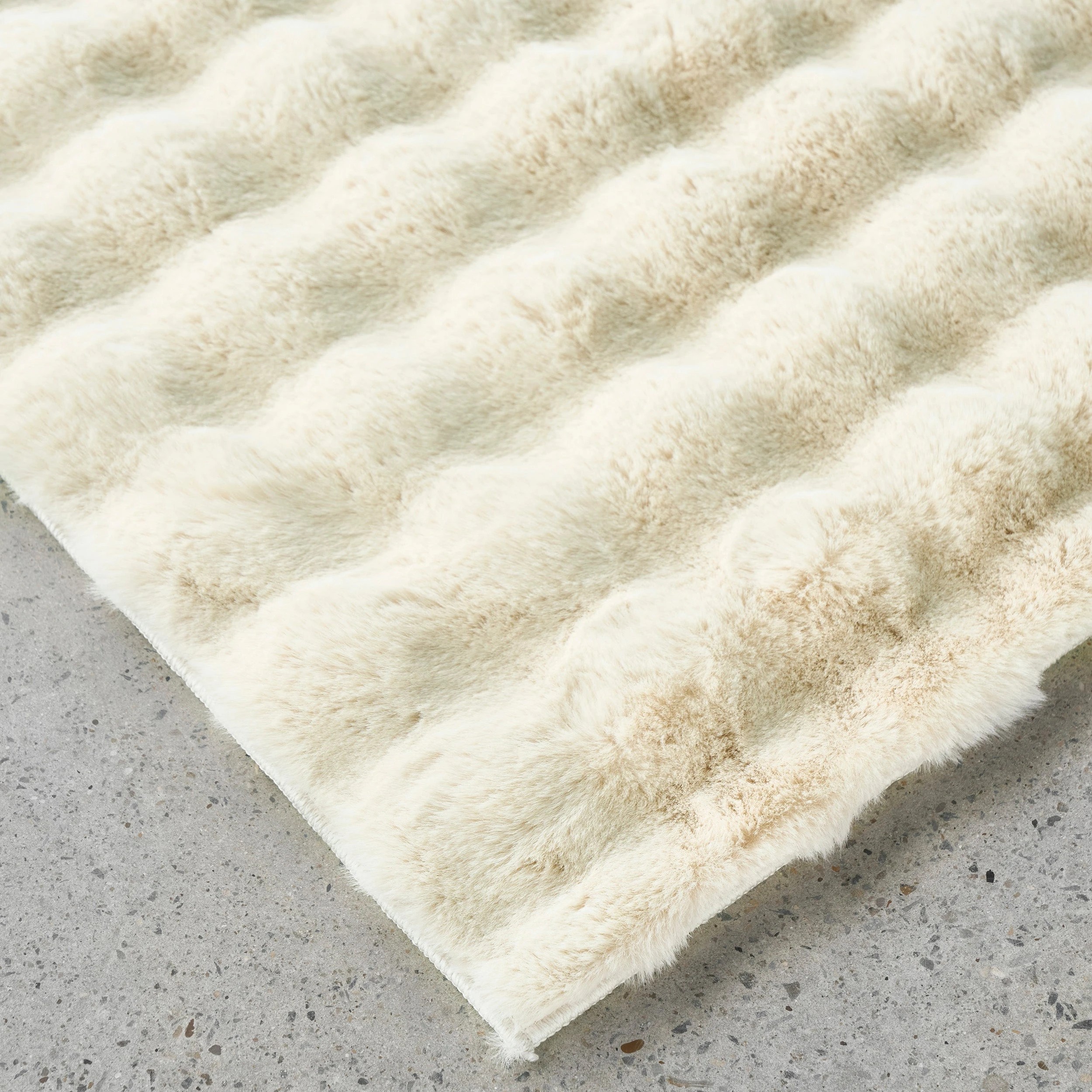 7 Common Ground Rugs PureForm 160x100cm - Small Washable Pet Friendly Rug - White, 7 of 10