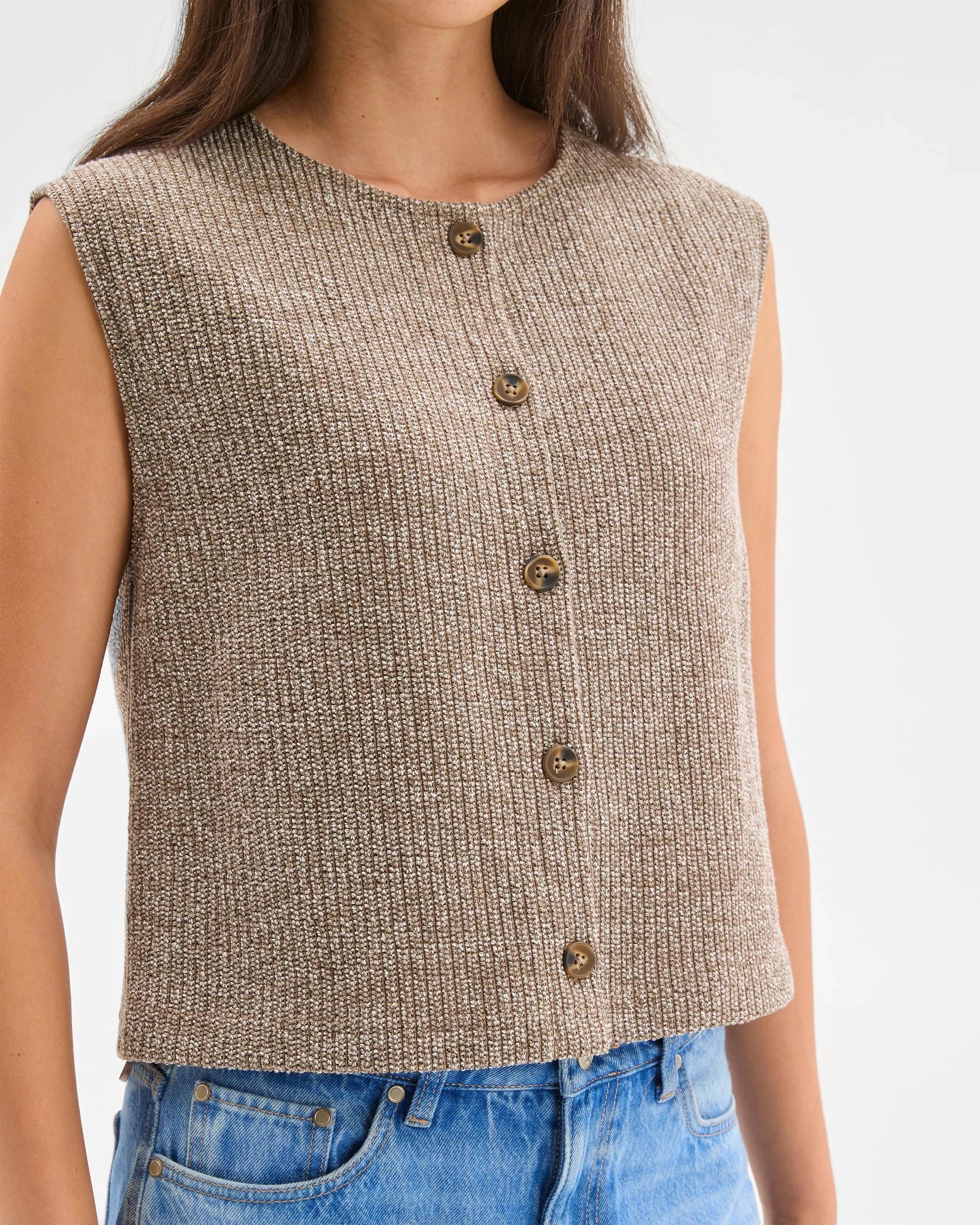 4 Target Woman Sleeveless Button Through Front Vest TAUPE GREY MARLE, 4 of 5