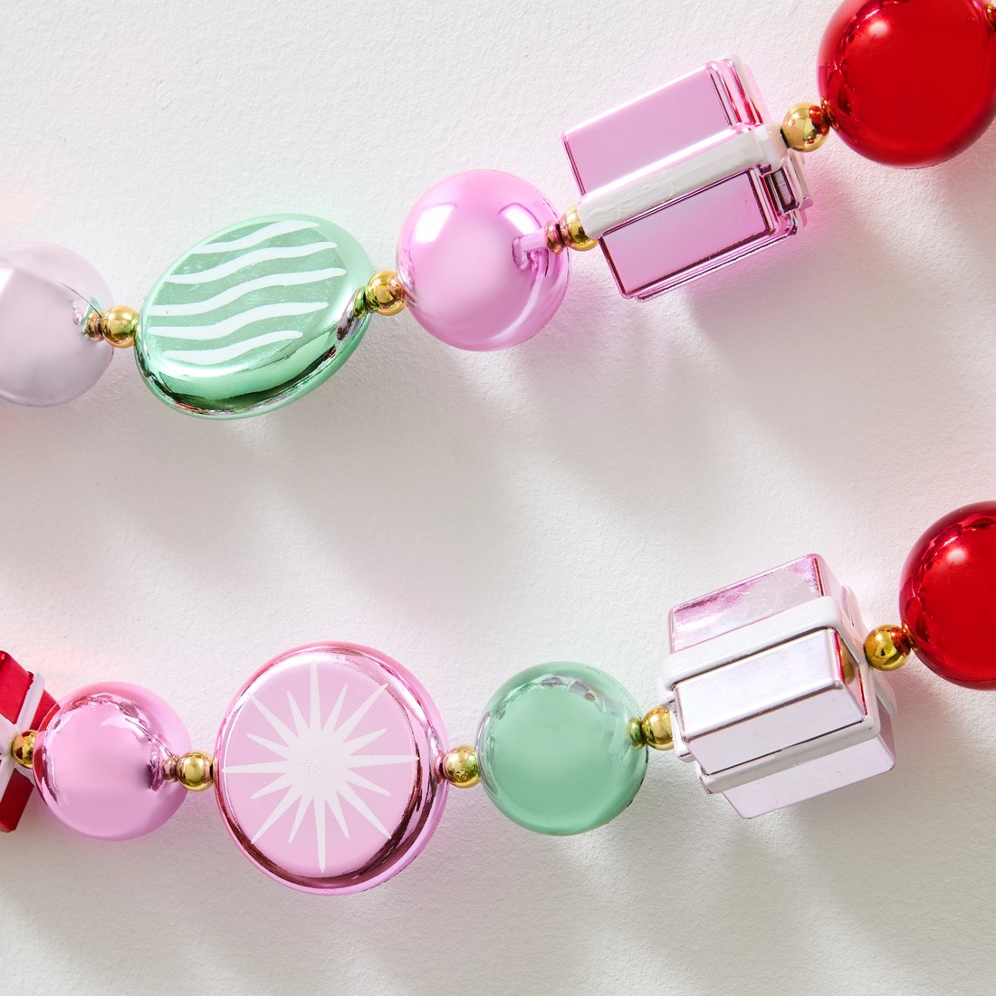 4 Candy and Gift Garland, 4 of 7