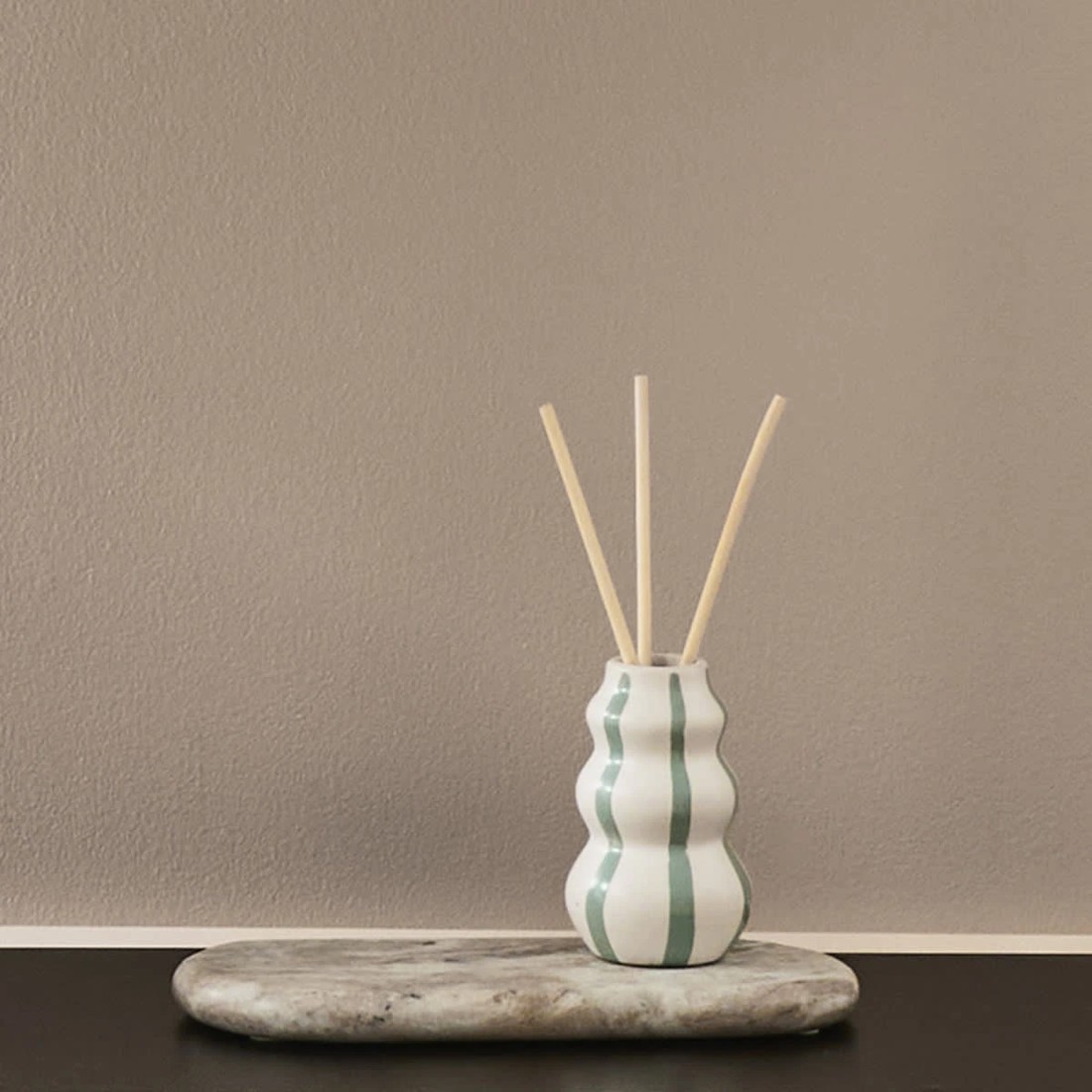 8 Ceramic Stripe Diffuser 150ml, 8 of 8