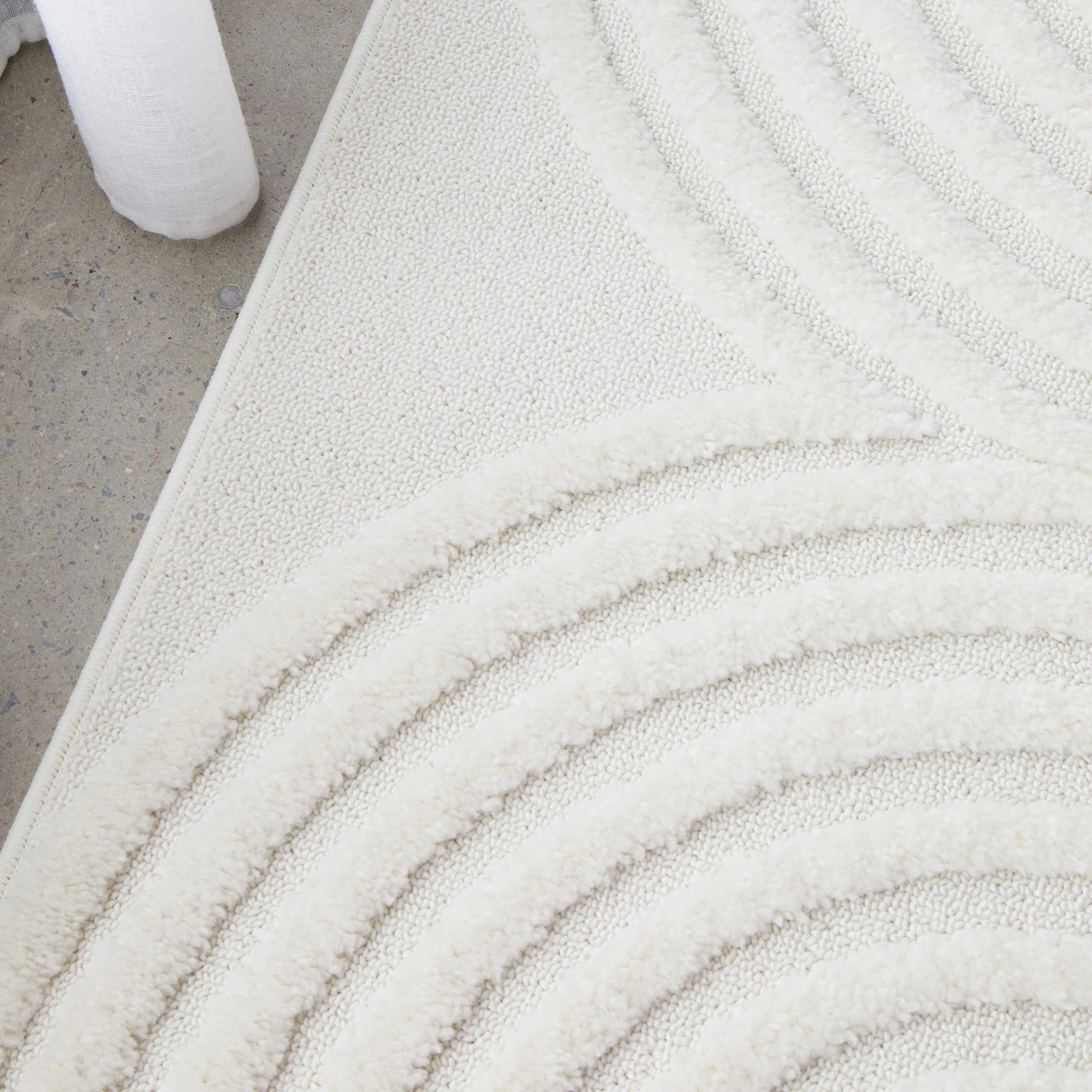 4 Common Ground Rugs Nirvana 69 290x200cm - White, 4 of 7