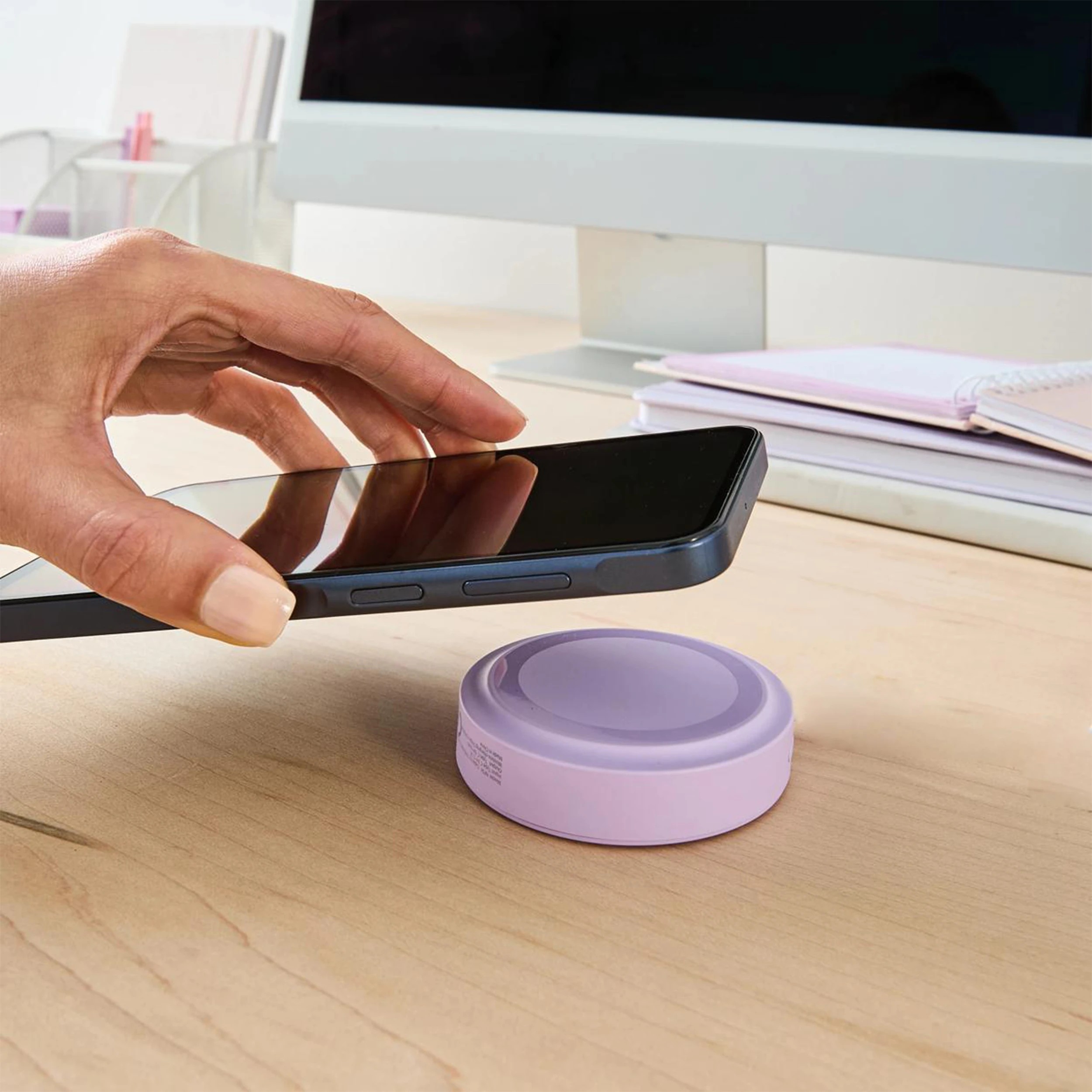 1 Magnetic Mini Powerbank - Lilac, 1 of 9