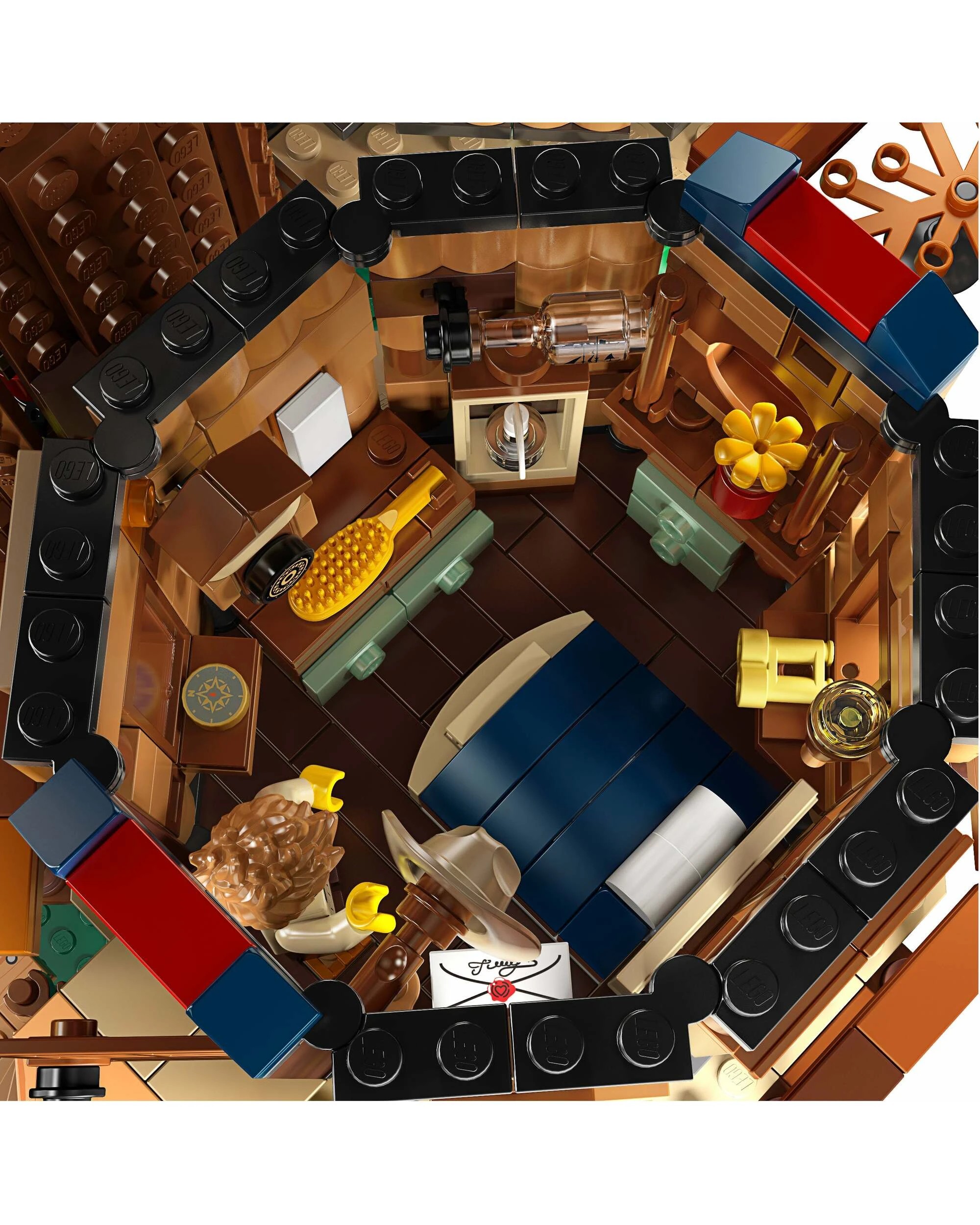 3 LEGO 21318 Tree House: Buildable Playset with Family Minifigures, 3 of 5