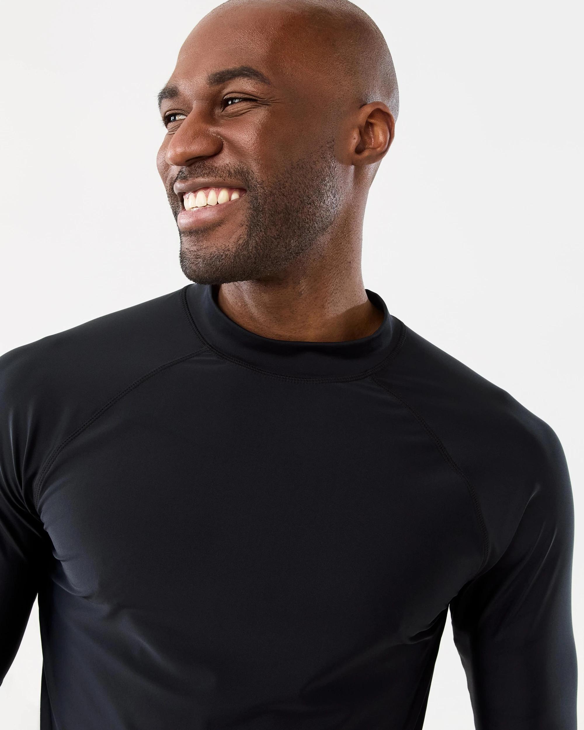 4 Short Sleeve Rash Vest Black, 4 of 5