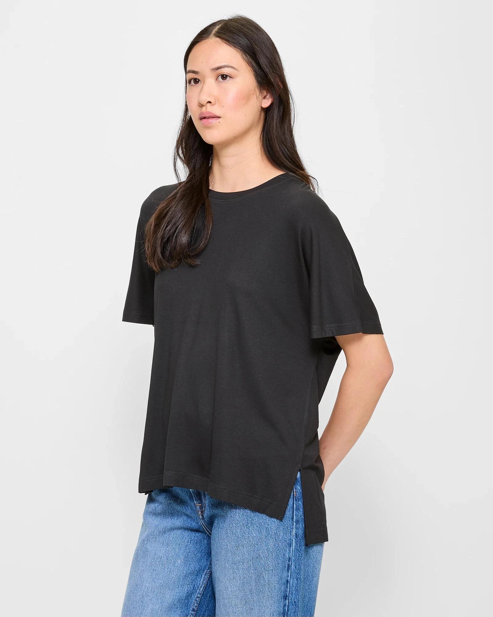 8 Target Slouchy Crew T-Shirt BLACK, 8 of 10