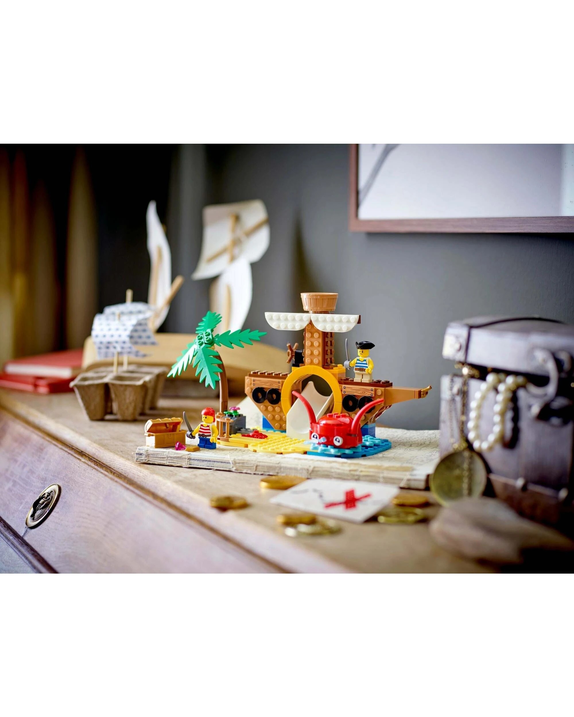 3 LEGO Pirate Ship Playground Set (40589), 3 of 3