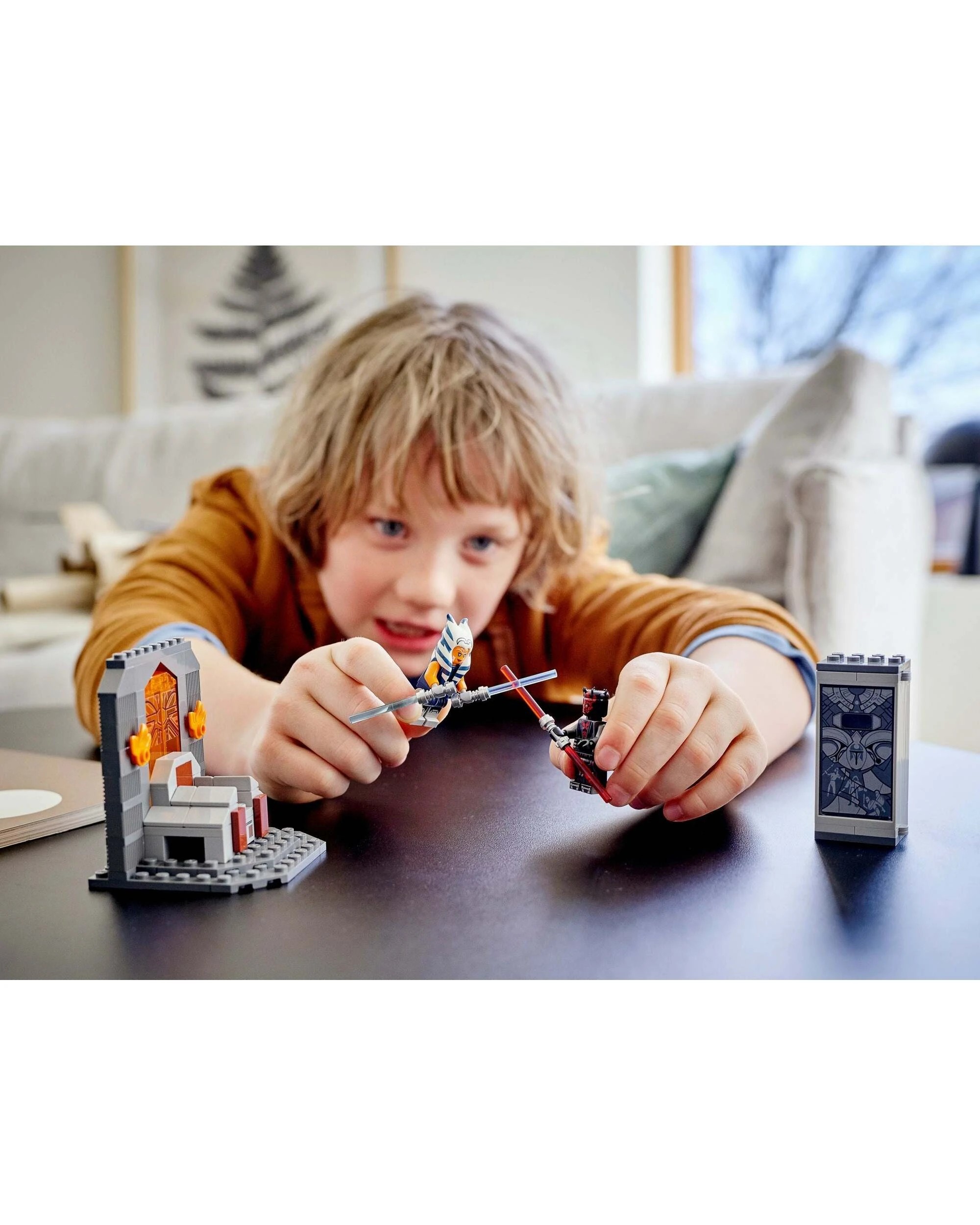 3 LEGO 75310 Duel on Mandalore: Ahsoka vs. Maul, 3 of 5