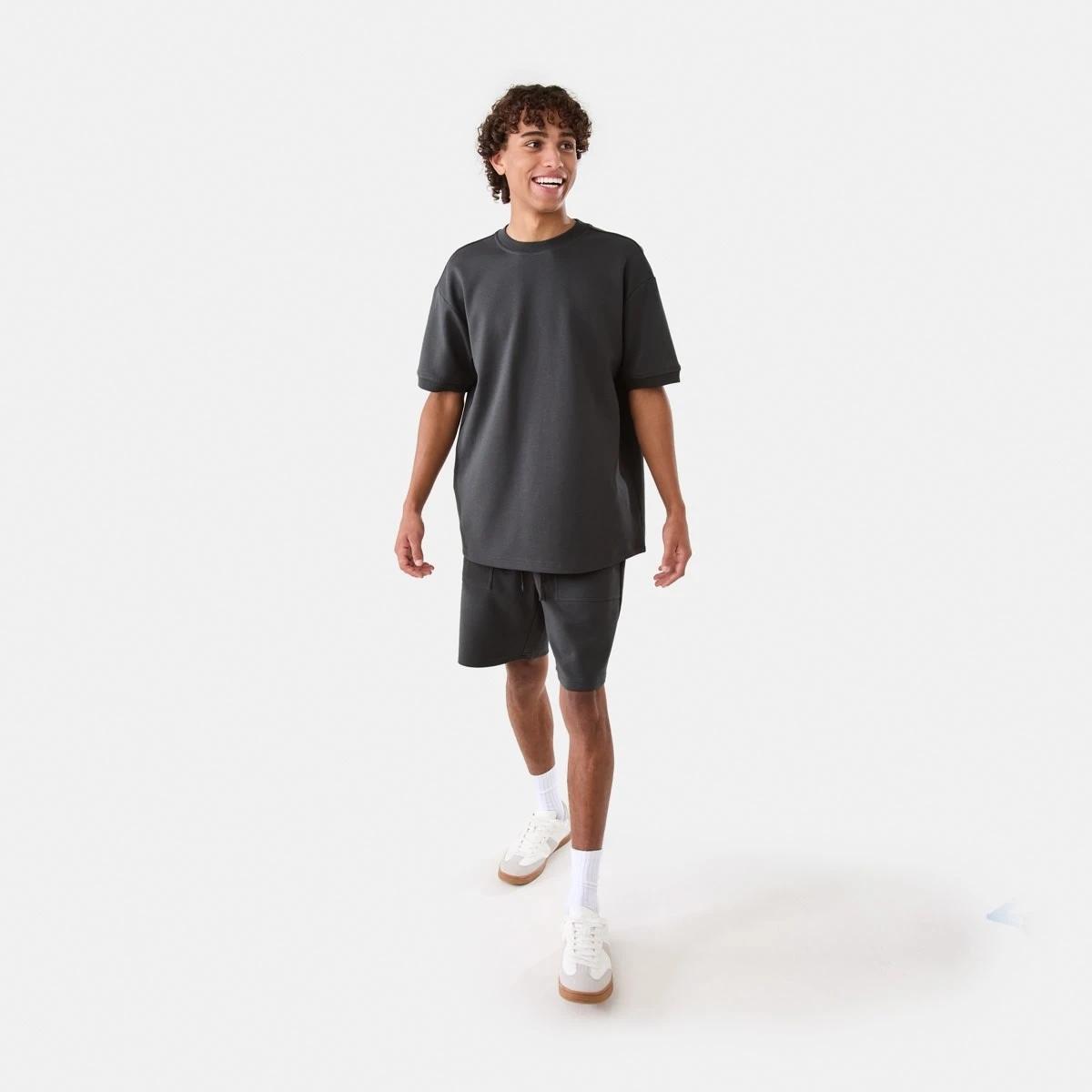 2 Oversized Interlock T-shirt VOLCANIC ROCK, 2 of 6