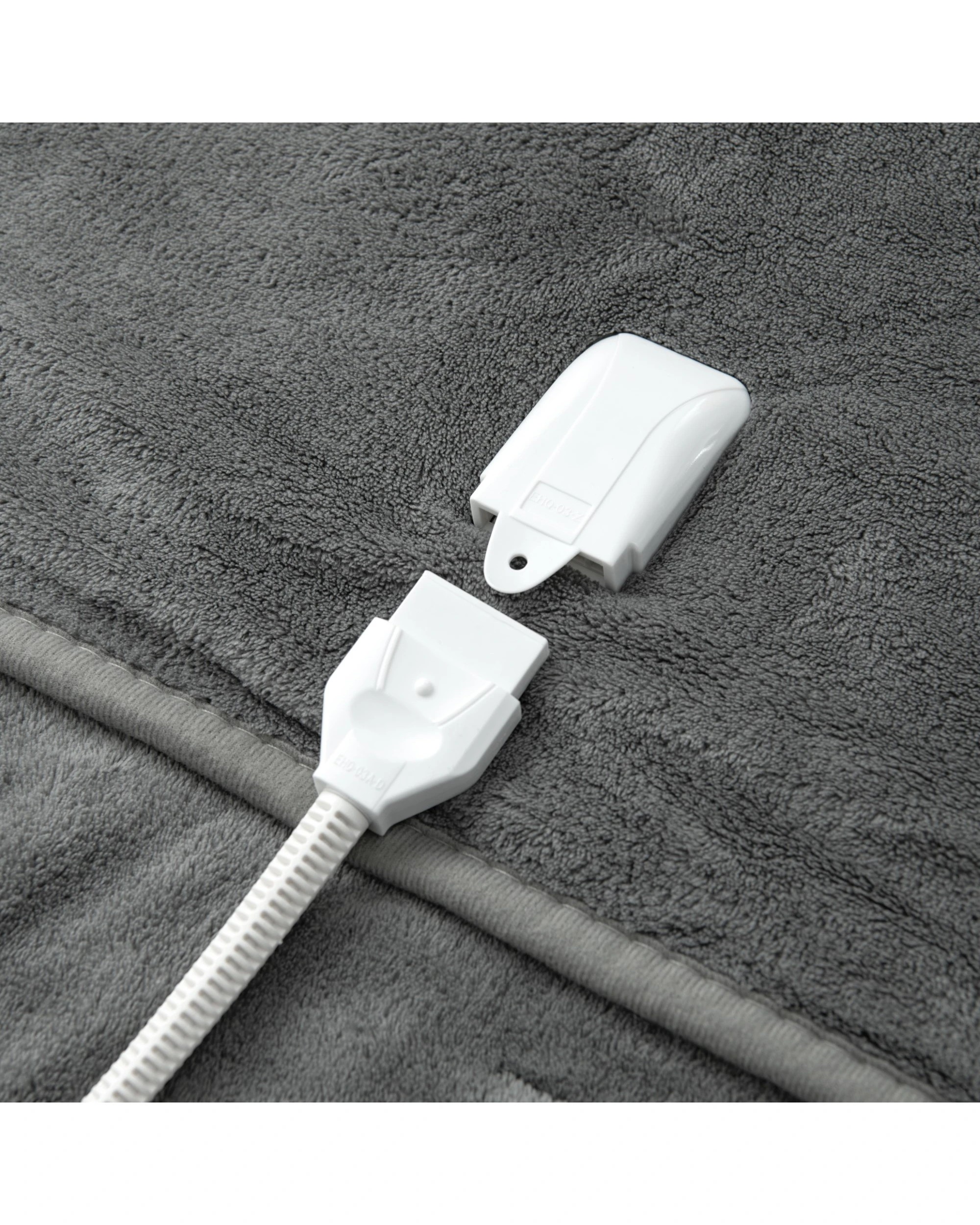 5 Dreamaker Kingston Coral Fleece Electric Heated Throw Blanket 130x160cm - Silver, 5 of 7