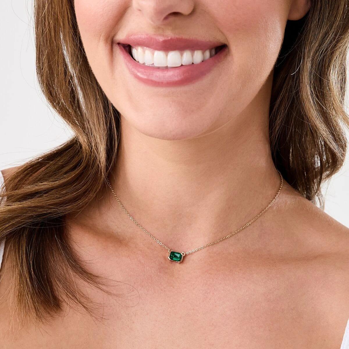 3 Stone Pendant Necklace - Gold Tone and Green GOLD METAL, 3 of 4