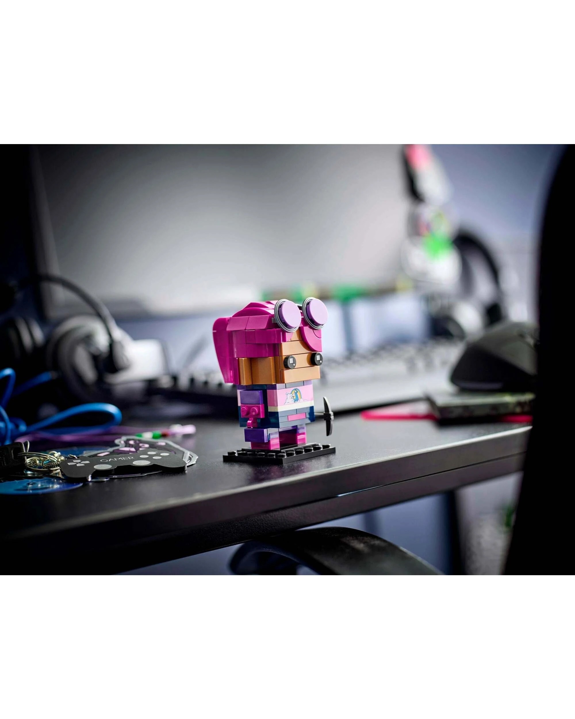 3 LEGO BrickHeadz 40728 Fortnite Brite Bomber, 3 of 3