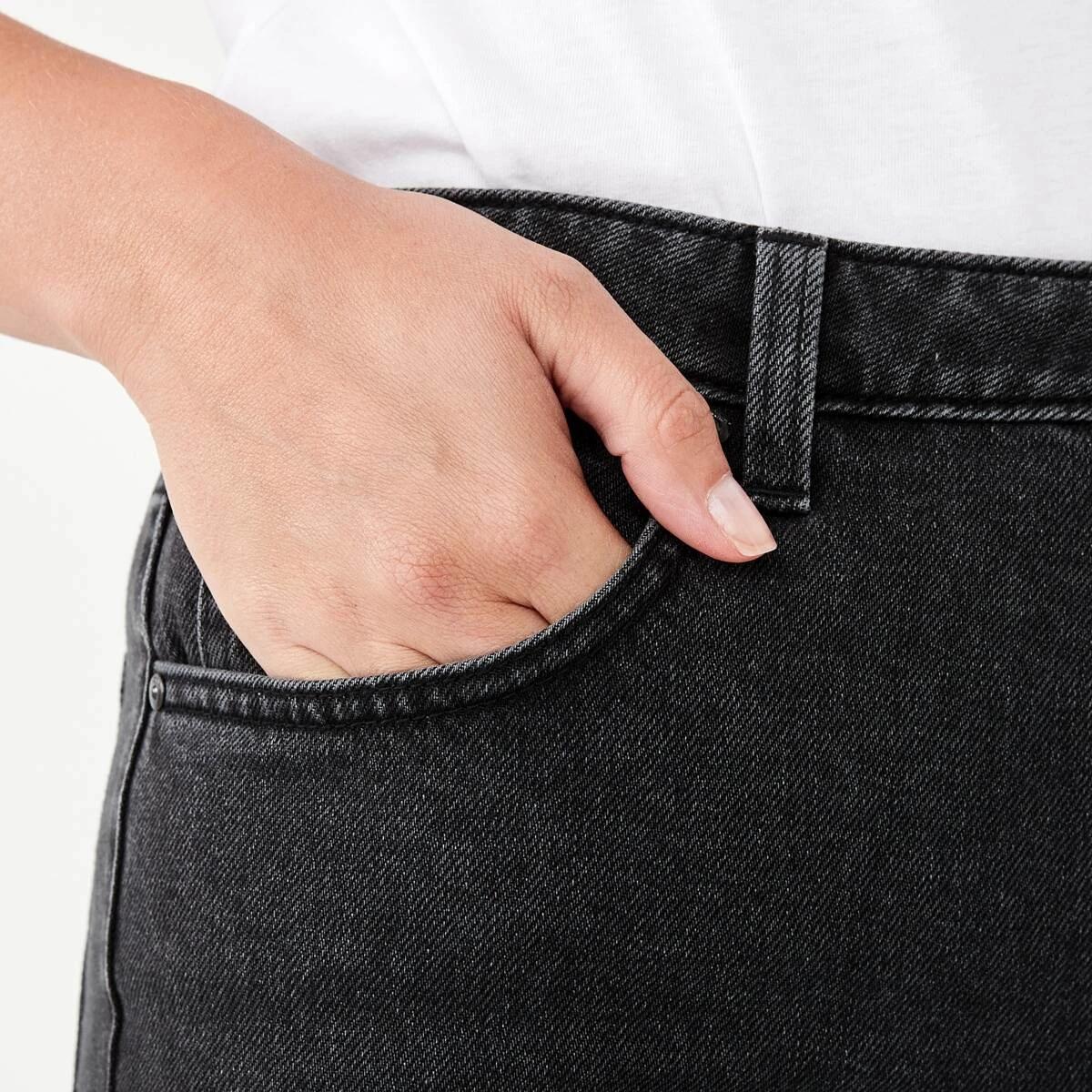 7 Distressed Straight Jeans Black Wash, 7 of 8
