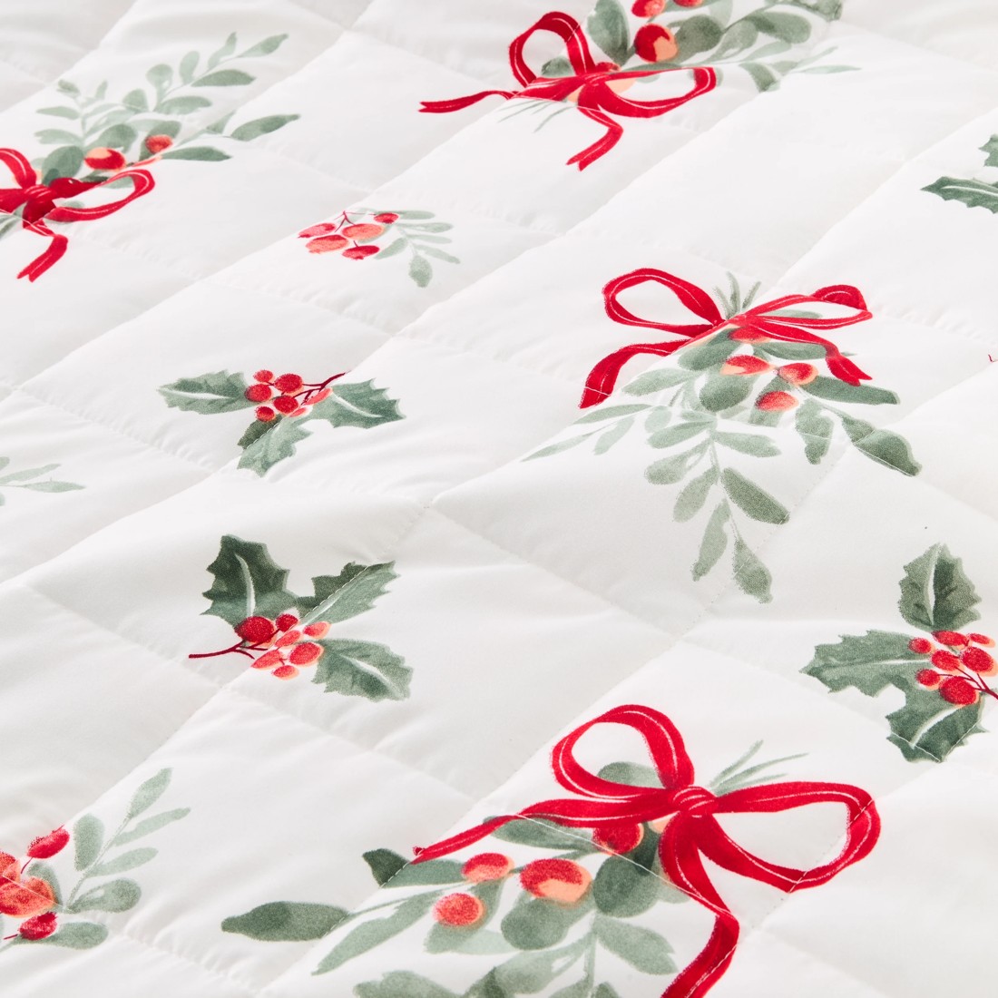 7 Mistletoe Reversible Coverlet Set - Queen/King Bed, 7 of 9