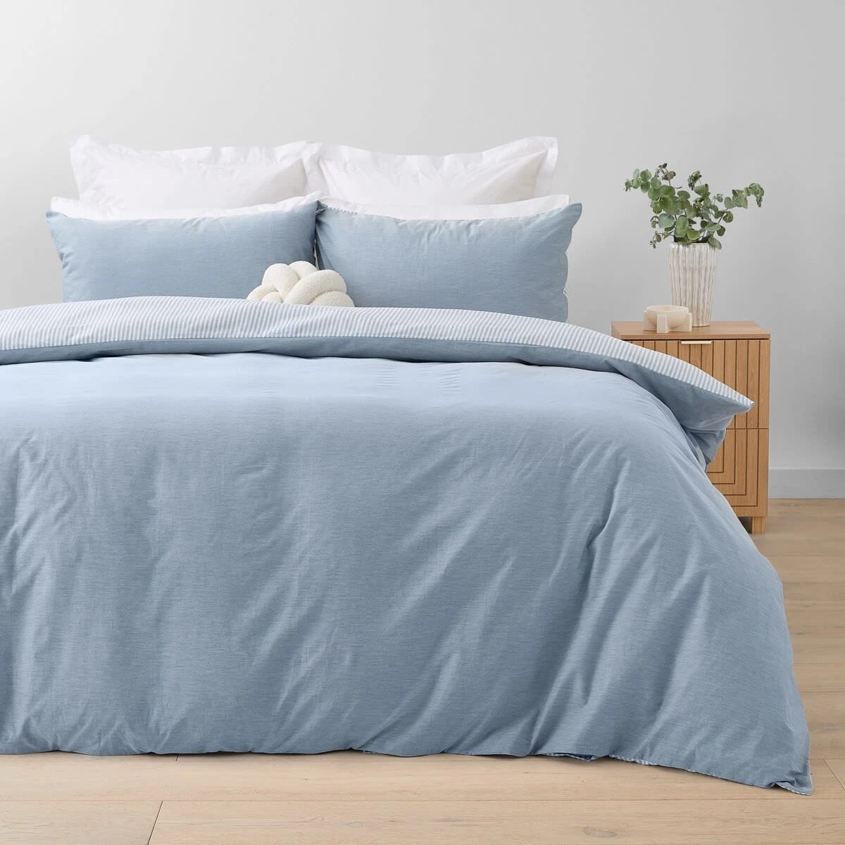 1 Chambray Cotton Rich Reversible Quilt Cover Set - Queen Bed, Blue, 1 of 7