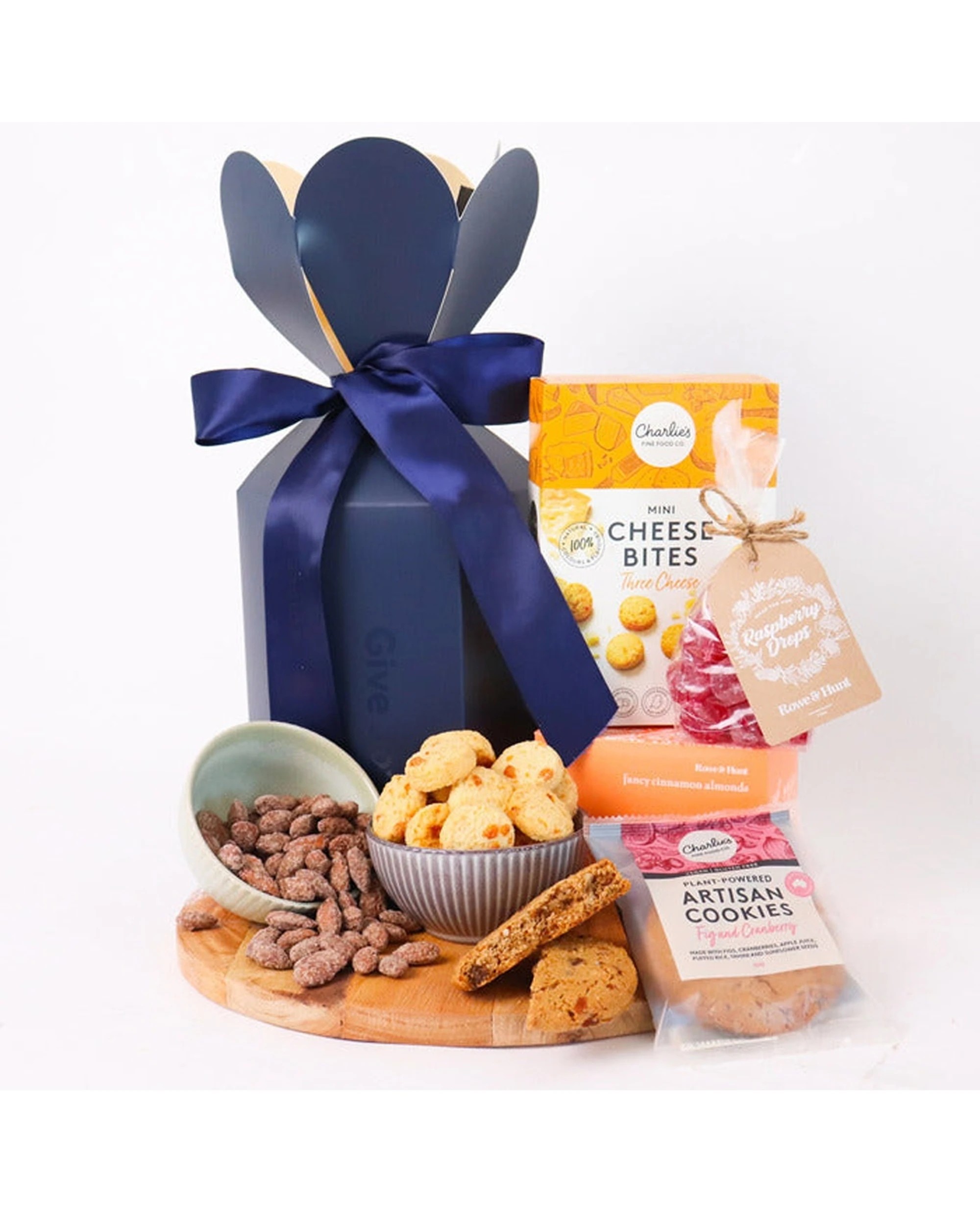 3 Edible Blooms Gourmet Gift Box Hamper With Cheese Bites Almonds Artisan - Multi, 3 of 4