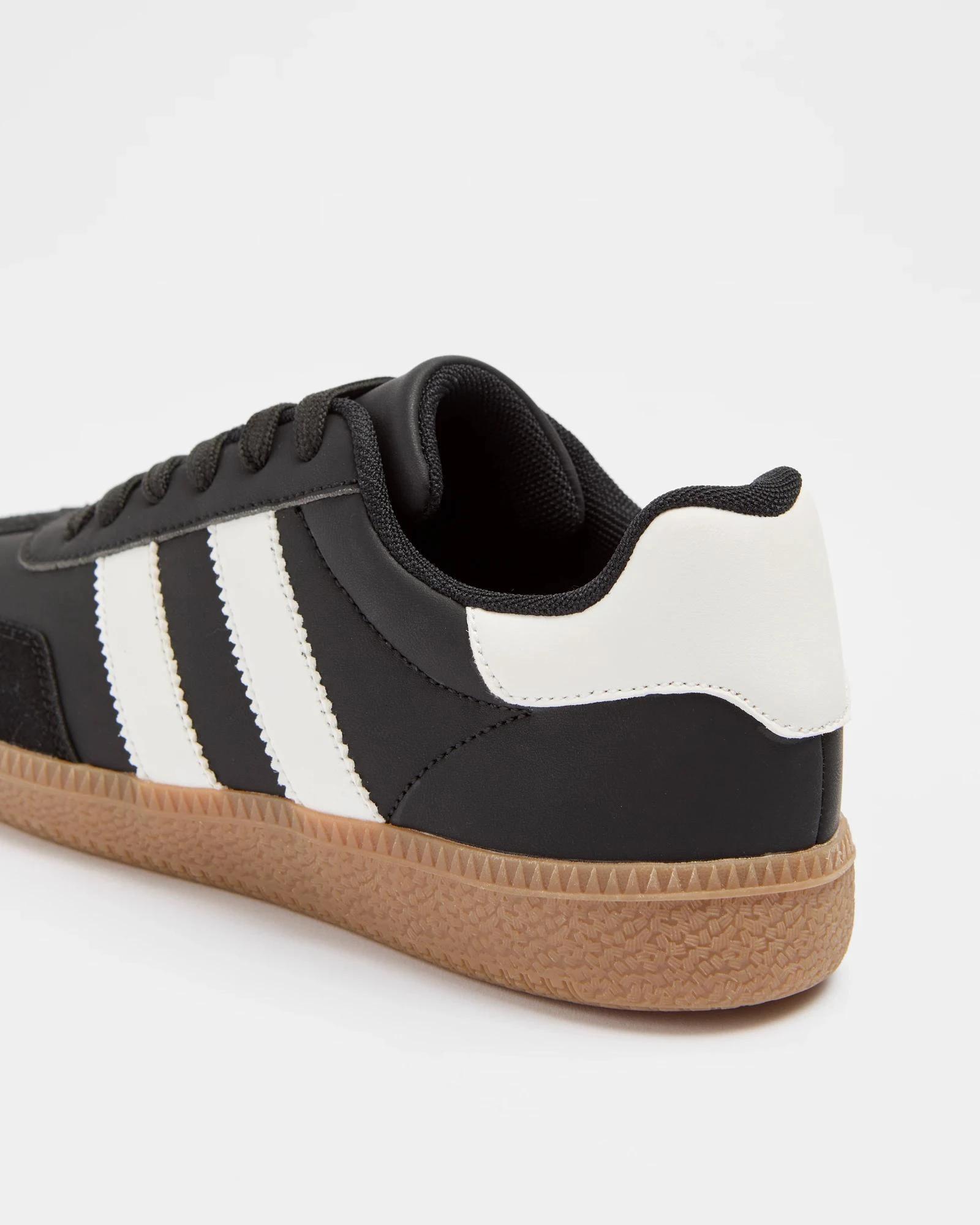 3 Target Woman Womens Sneaker - Django BLACK, 3 of 4