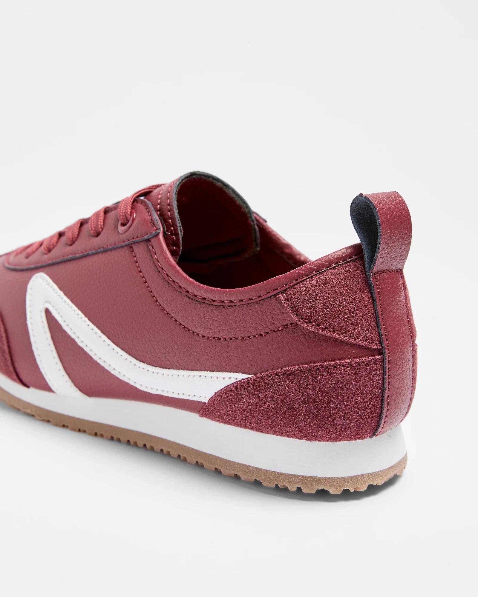 2 Target Womens Mini Wedge Sneaker - Mia BURGUNDY, 2 of 3