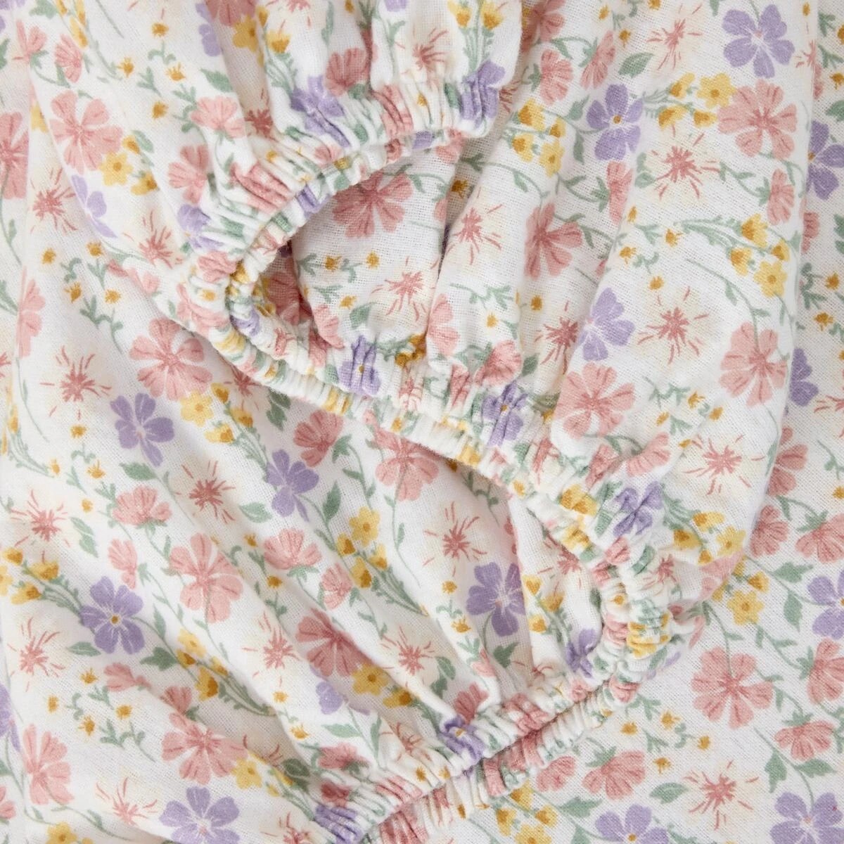 3 Ruby Cotton Flannelette Sheet Set - Queen Bed, 3 of 7