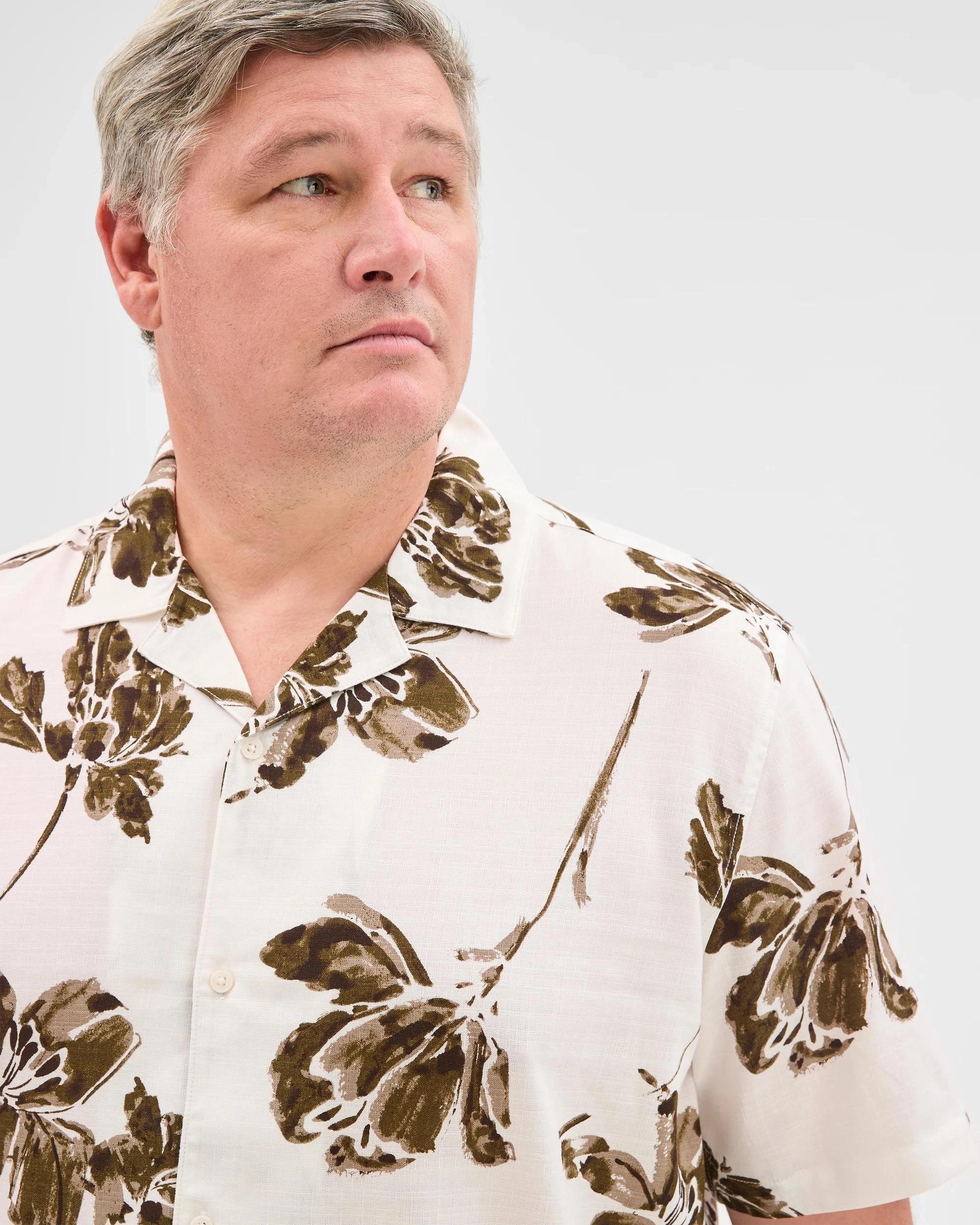 4 Preview Plus Size Short Sleeve Resort Shirt NEUTRAL, 4 of 5