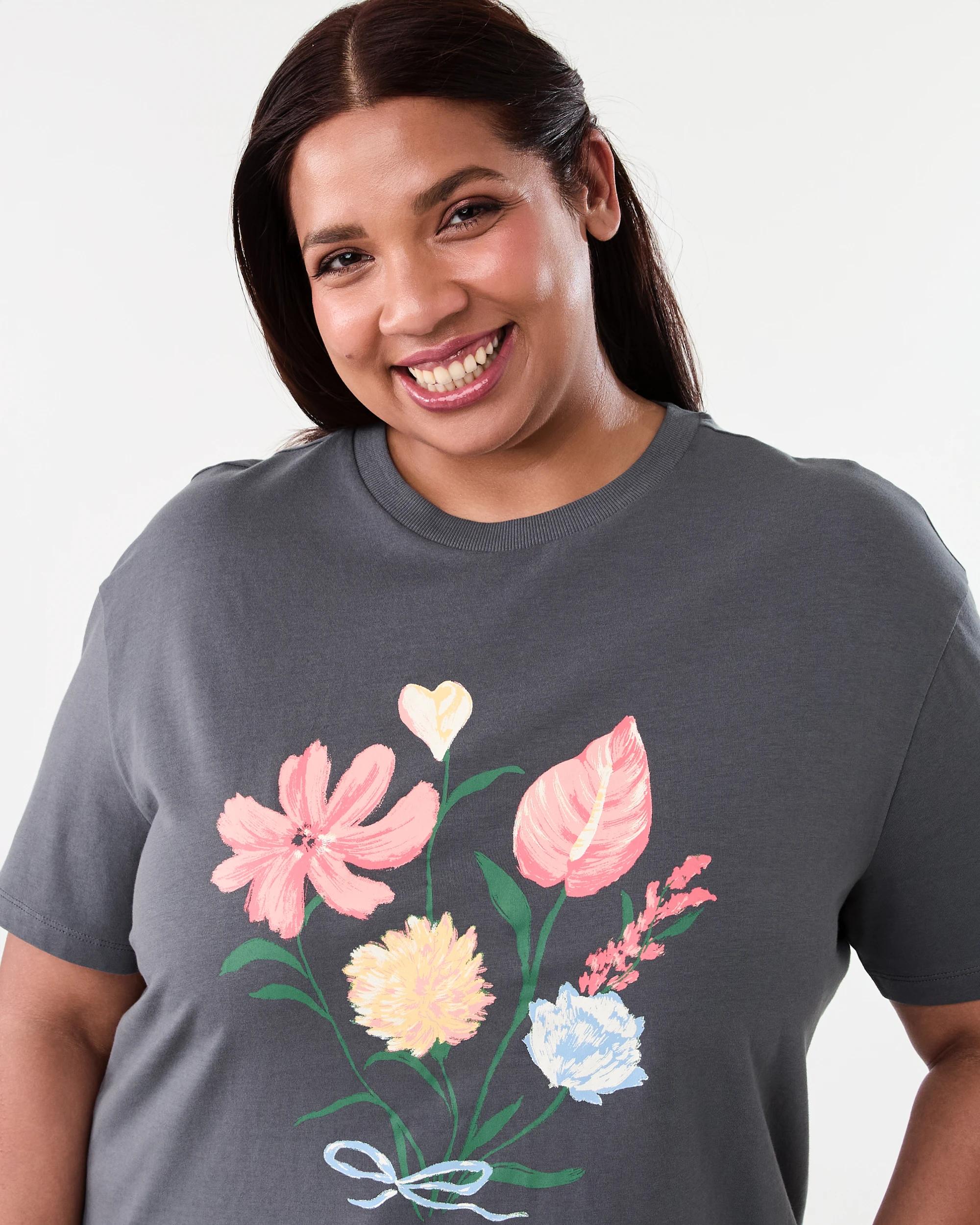 4 Curve Short Sleeve Boyfriend T-shirt Abt Frl Dm, 4 of 5