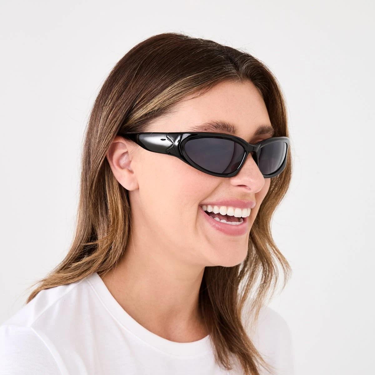 5 Wrap Sunglasses Black, 5 of 6