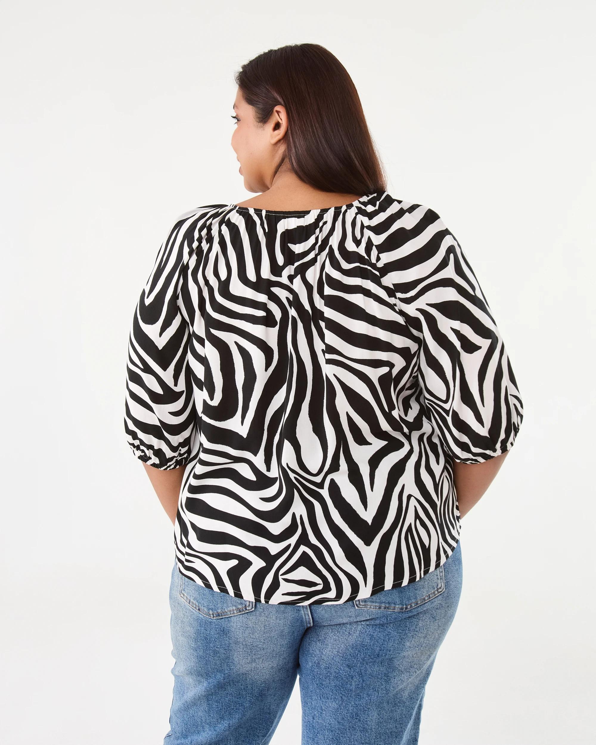3 Curve Short Sleeve Tie Front Blouse Zebra, 3 of 7