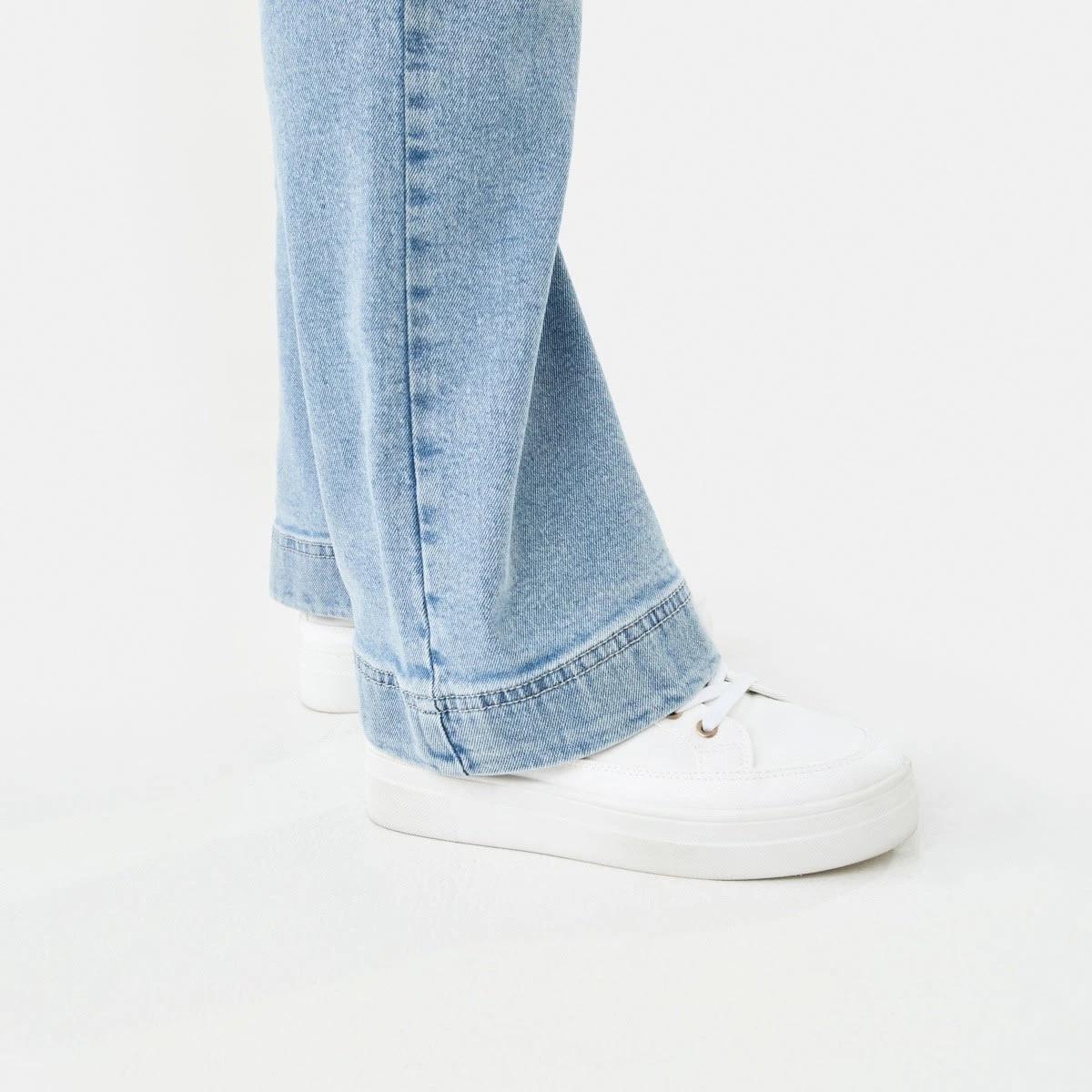 6 Flared Pocket Jeans Mid Denim, 6 of 10