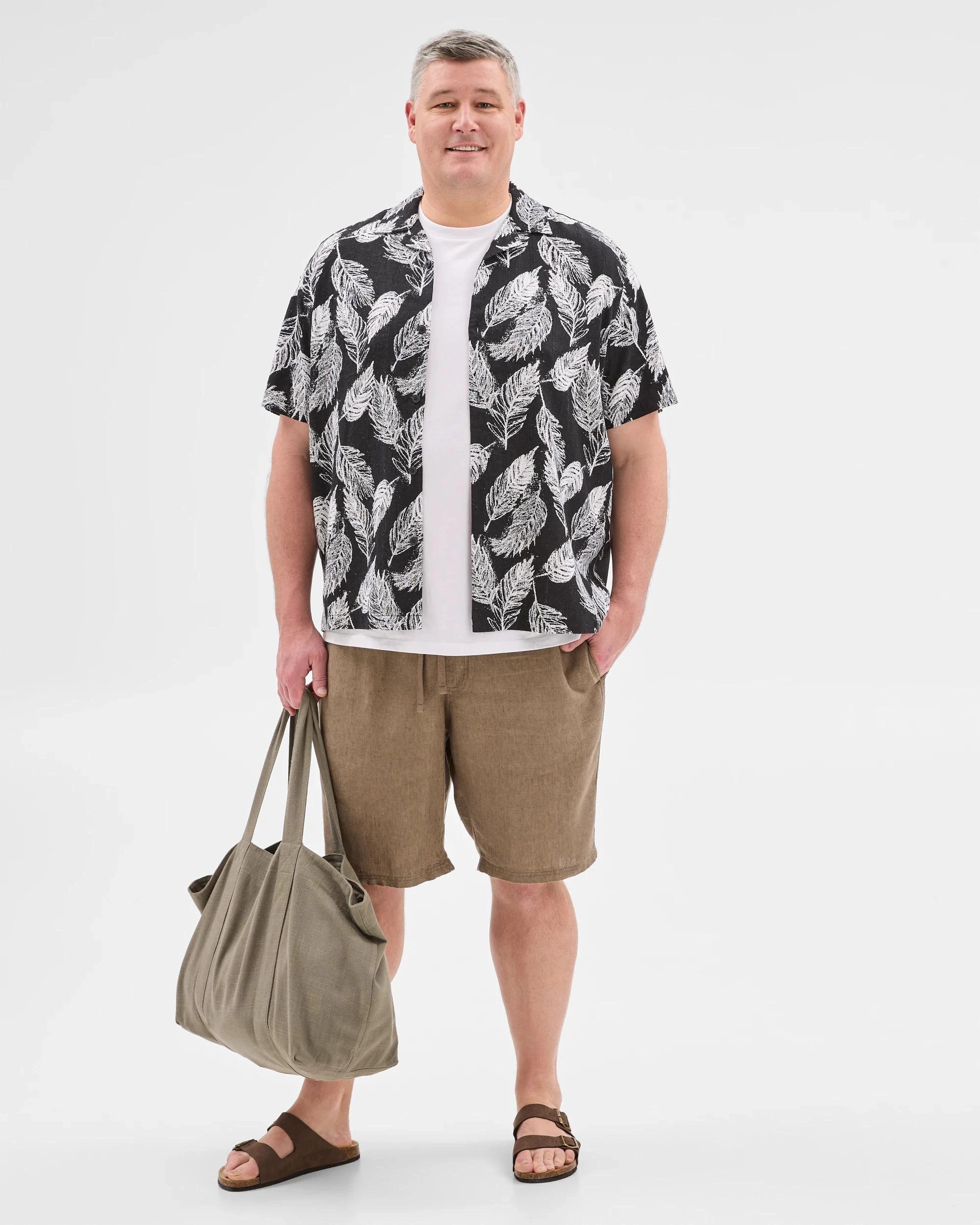 2 Target Plus Size Print Shirt BLACK LEAF, 2 of 4