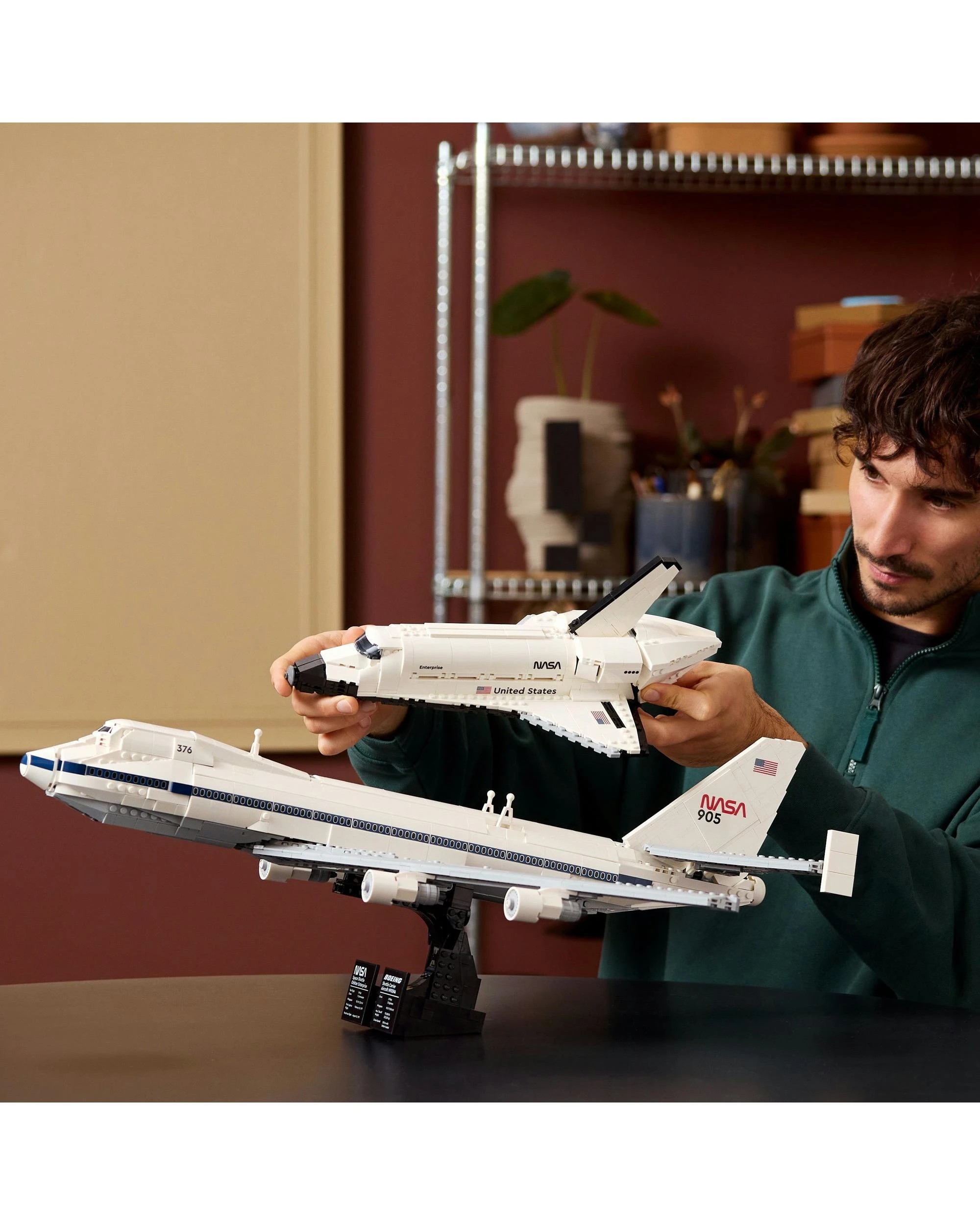 4 LEGO Icons Shuttle Carrier Aircraft - 10360, 4 of 10