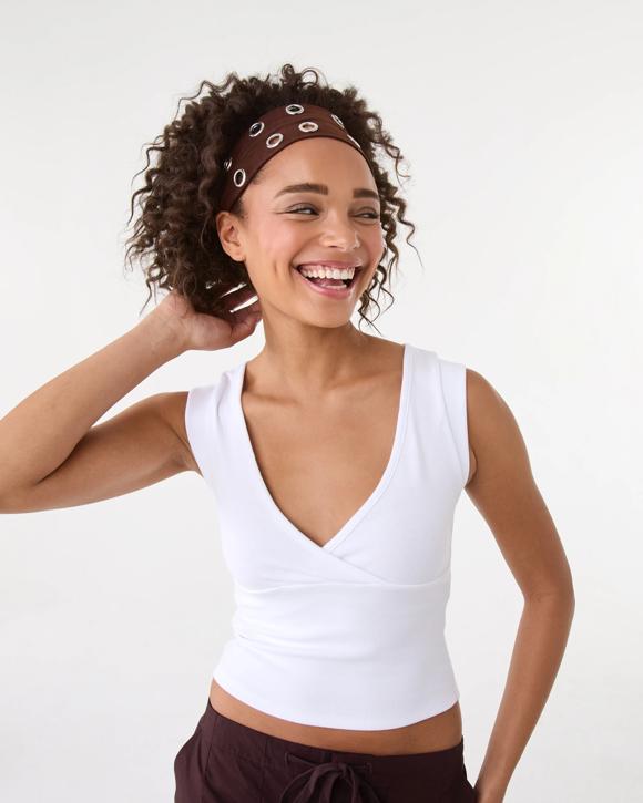 Sleeveless Cross Over Tank
