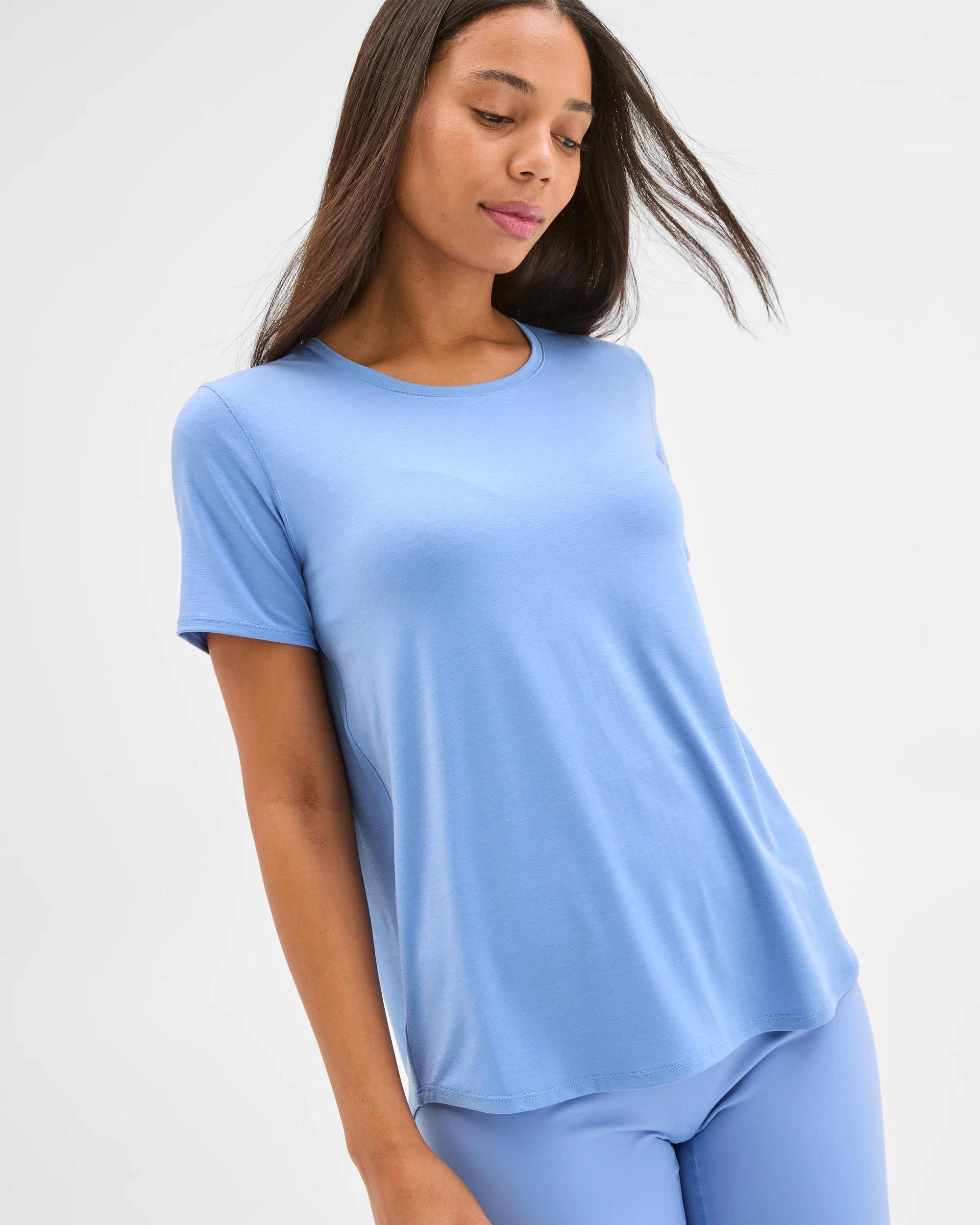 4 Target Active Twist Back Running T-Shirt SKY, 4 of 8