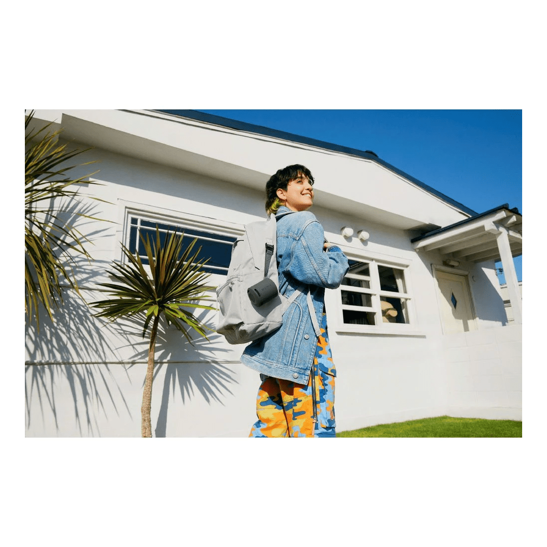 8 Sony XB100B Wireless Speaker Black, 8 of 10