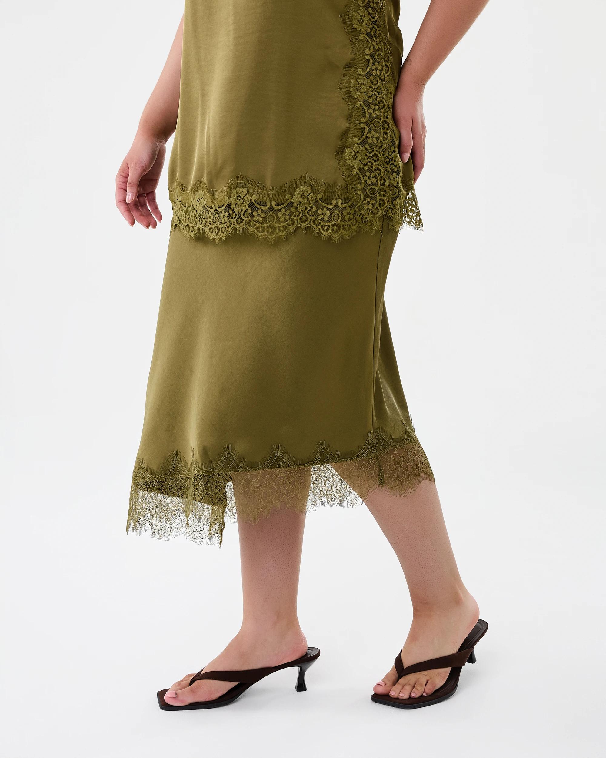 2 Lace Trim Satin Skirt Charte Grn, 2 of 6