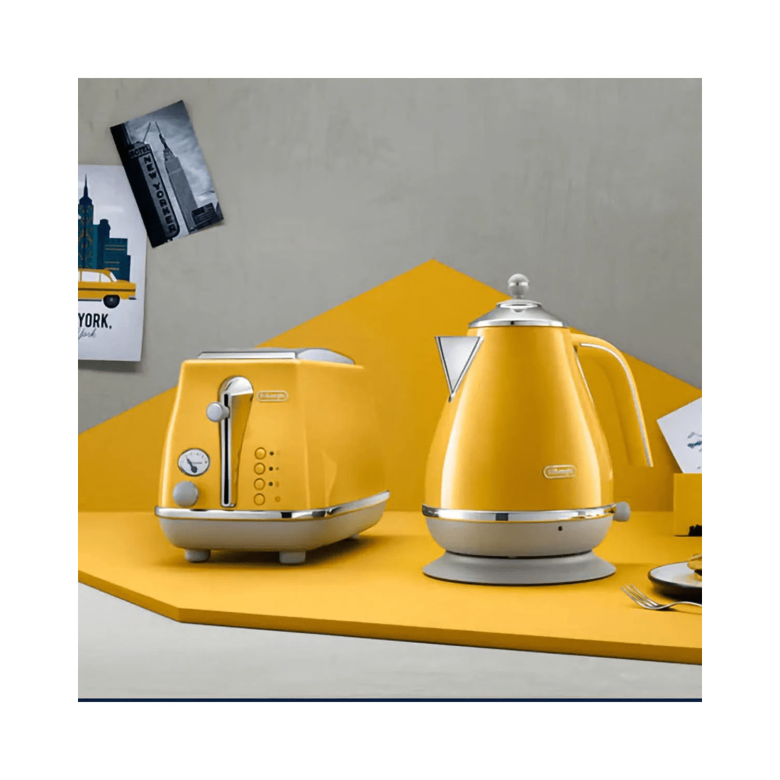3 Delonghi Icona Capitals 2 Slice Toaster - New York Yellow, 3 of 3