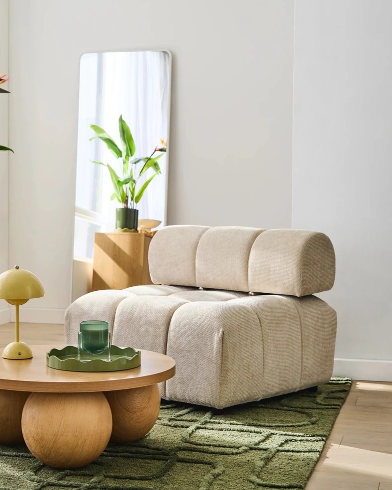 1 Mali Lounge Chair, 1 of 8