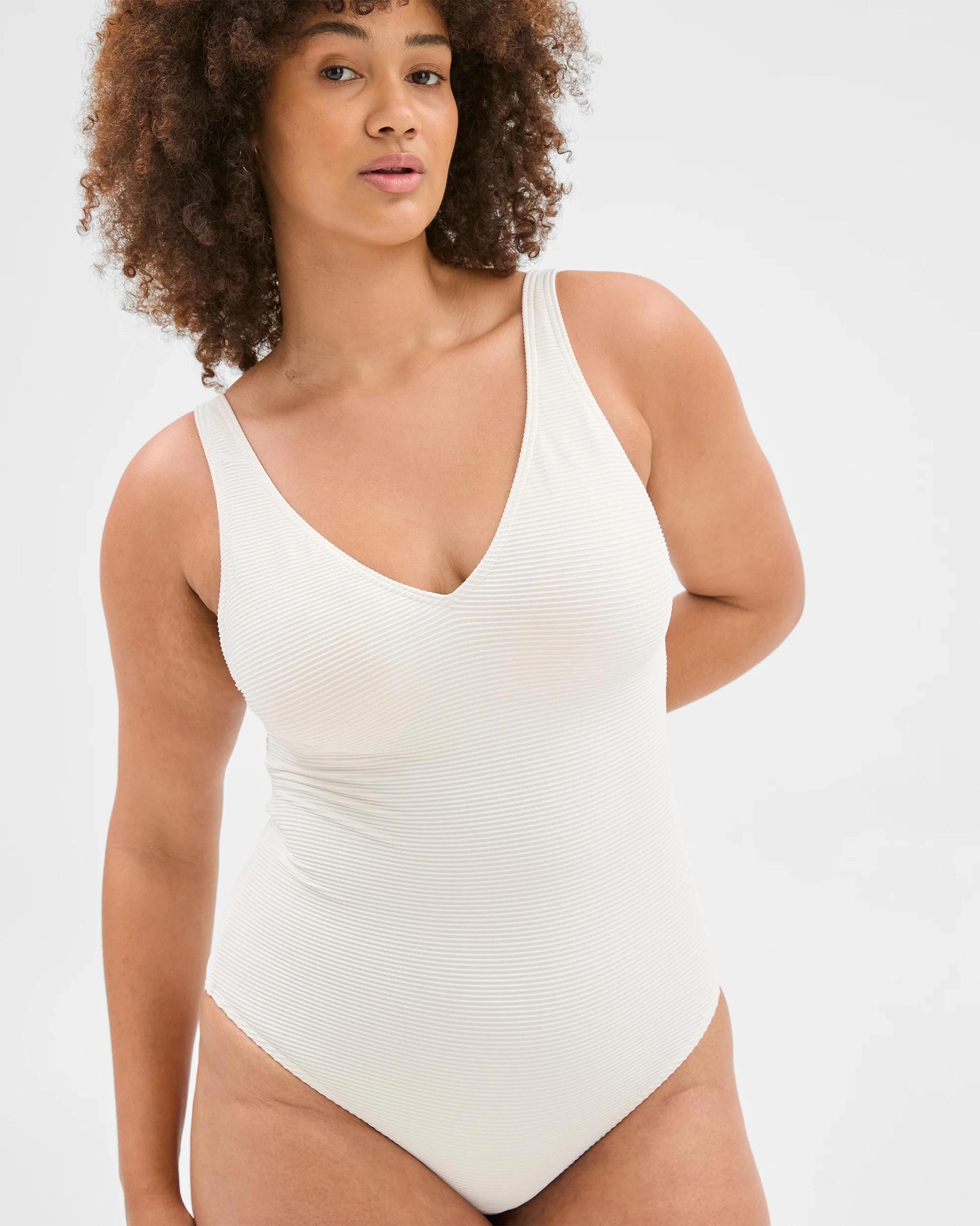 2 Target Resort Textured V-Neck One Piece Bathers PORCELAIN, 2 of 6