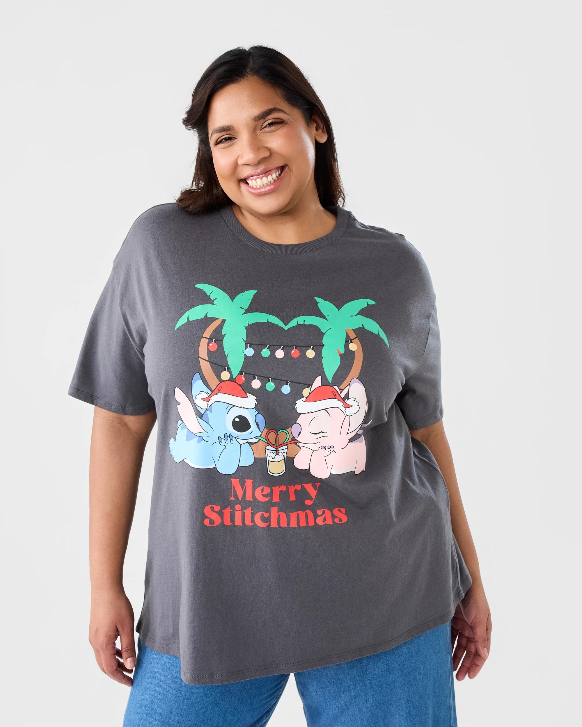 1 Curve Short Sleeve Stitch License Christmas T-shirt Stitch Mag, 1 of 5