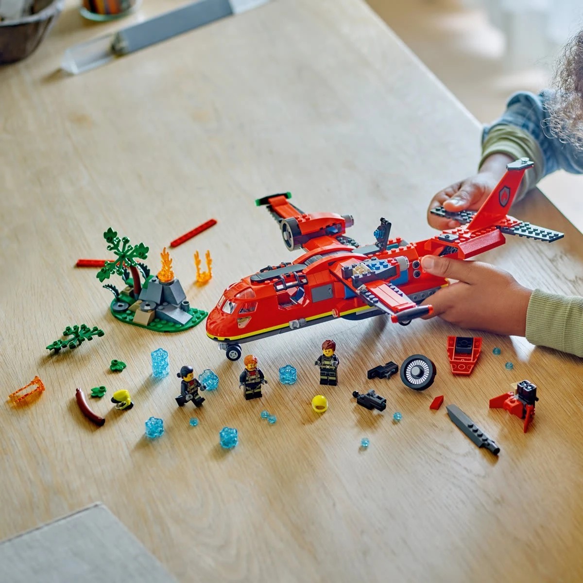 9 LEGO City Fire Rescue Plane 60413, 9 of 11
