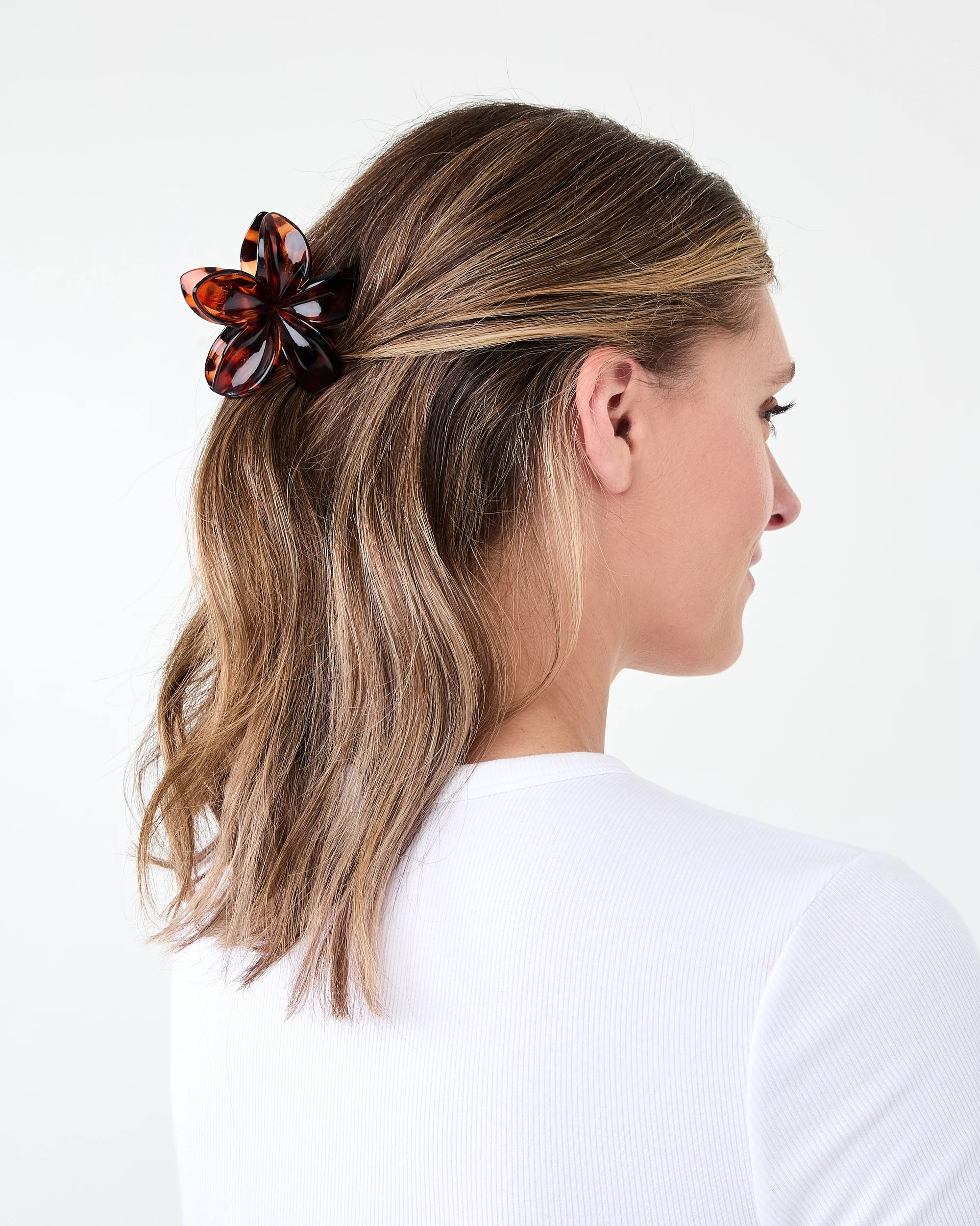 3 Tort Frangipani Claw Hair Clip, 3 of 4