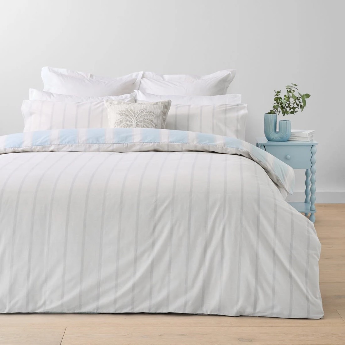 2 Cori Cotton Rich Reversible Quilt Cover Set - Double Bed, Blue, 2 of 7