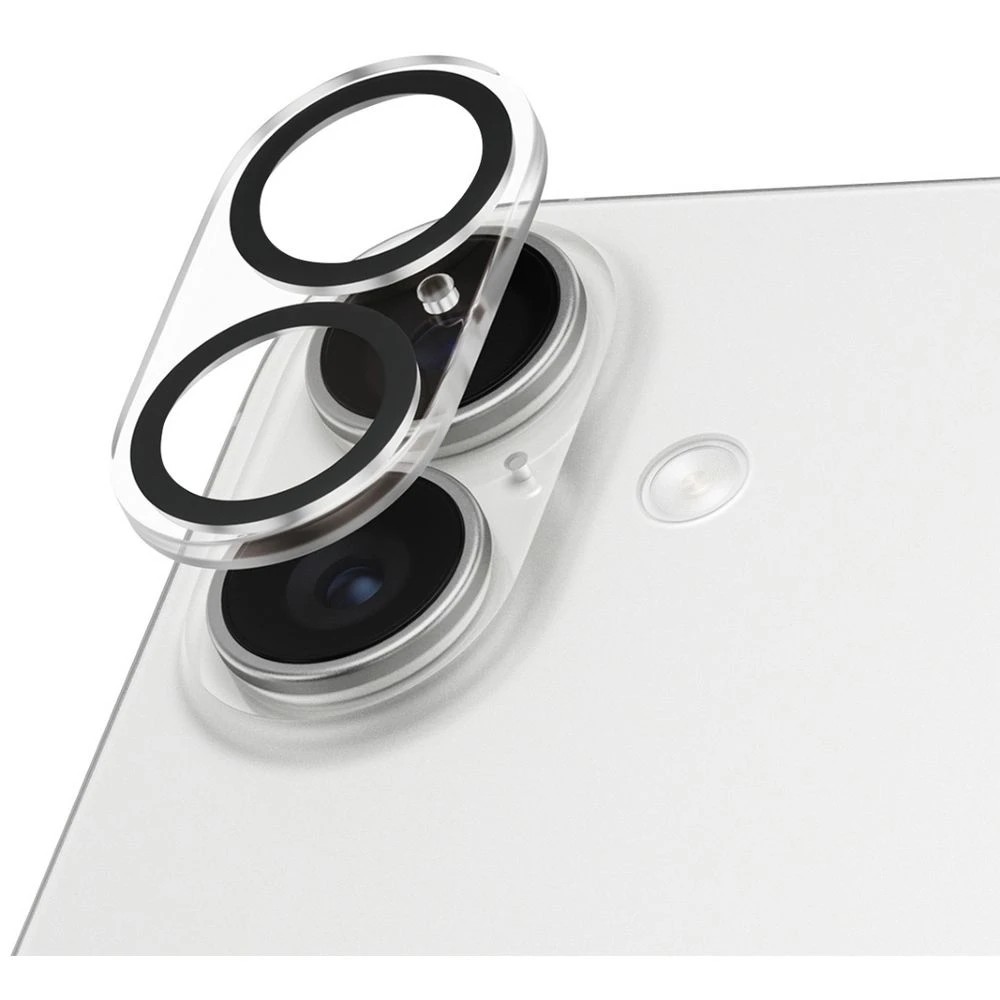 2 PanzerGlass PicturePerfect Lens Protector iPhone 17, 2 of 3