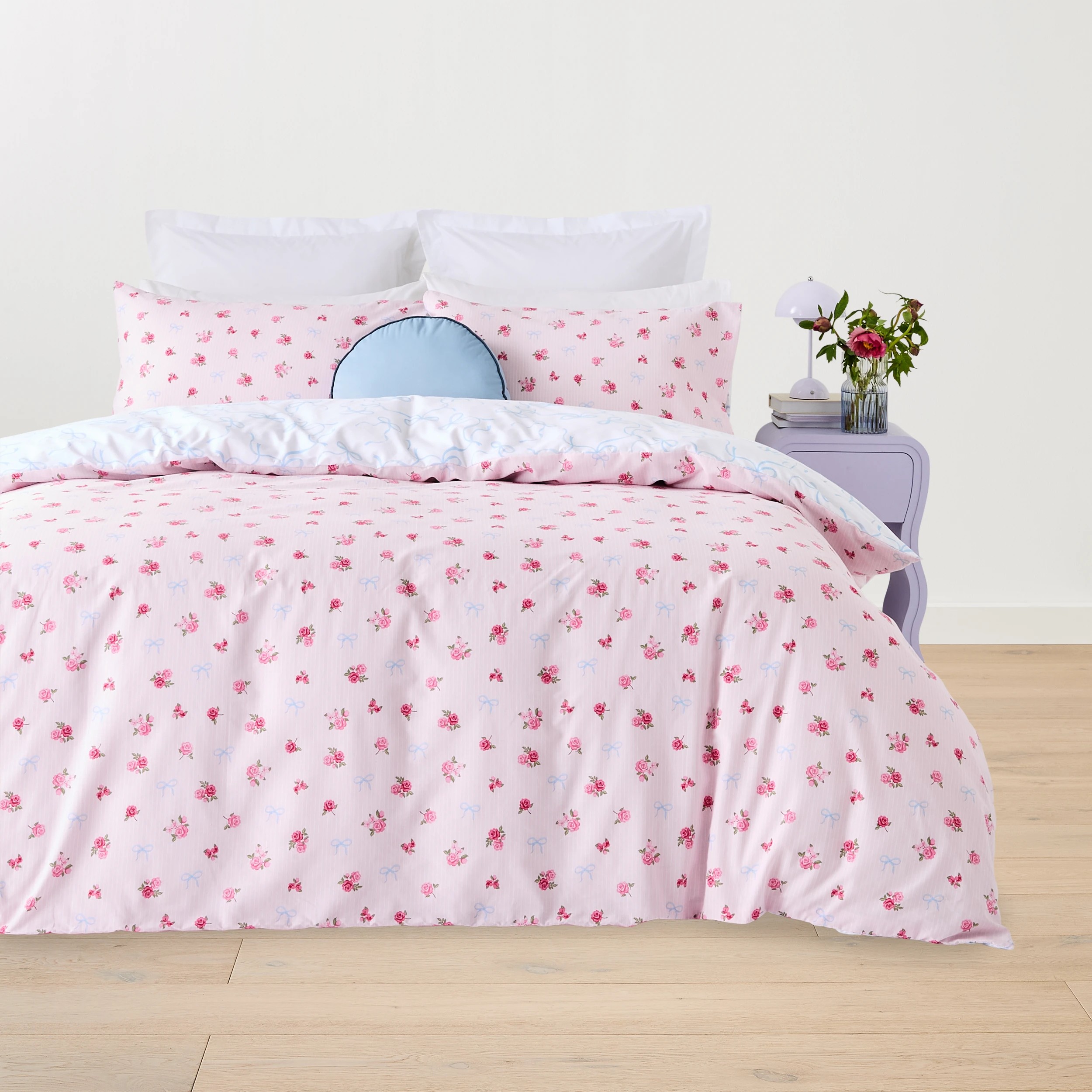 1 Lola Cotton Rich Reversible Quilt Cover Set - King Bed, 1 of 7