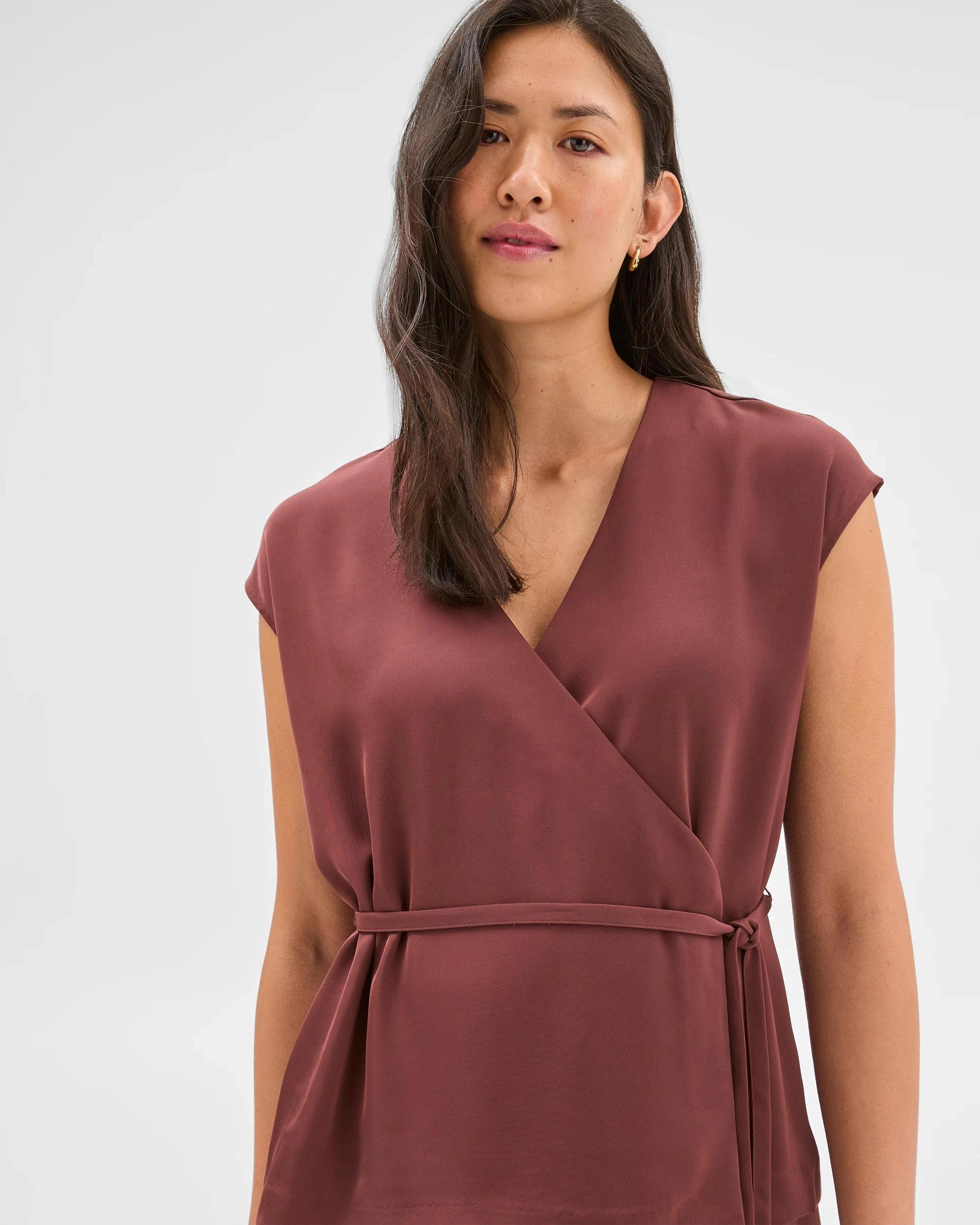 6 Tie Front Top - Preview RUM RAISIN, 6 of 6