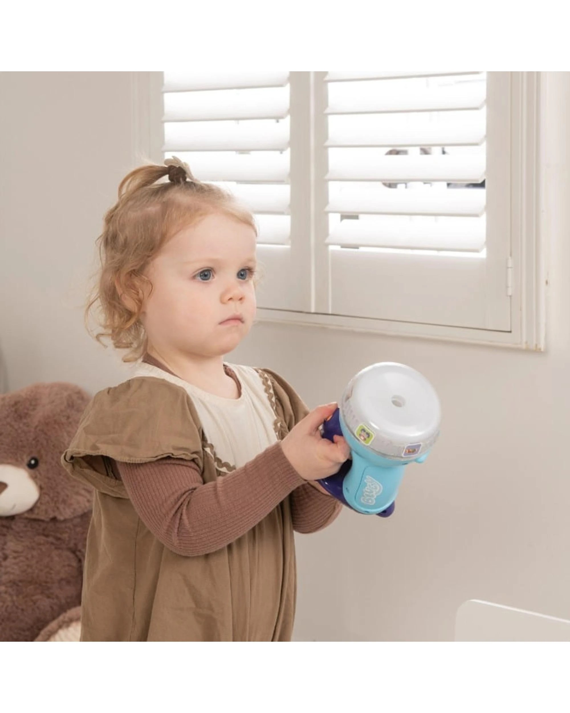 5 Bluey Colour Change Light and Sound Torch, 5 of 5