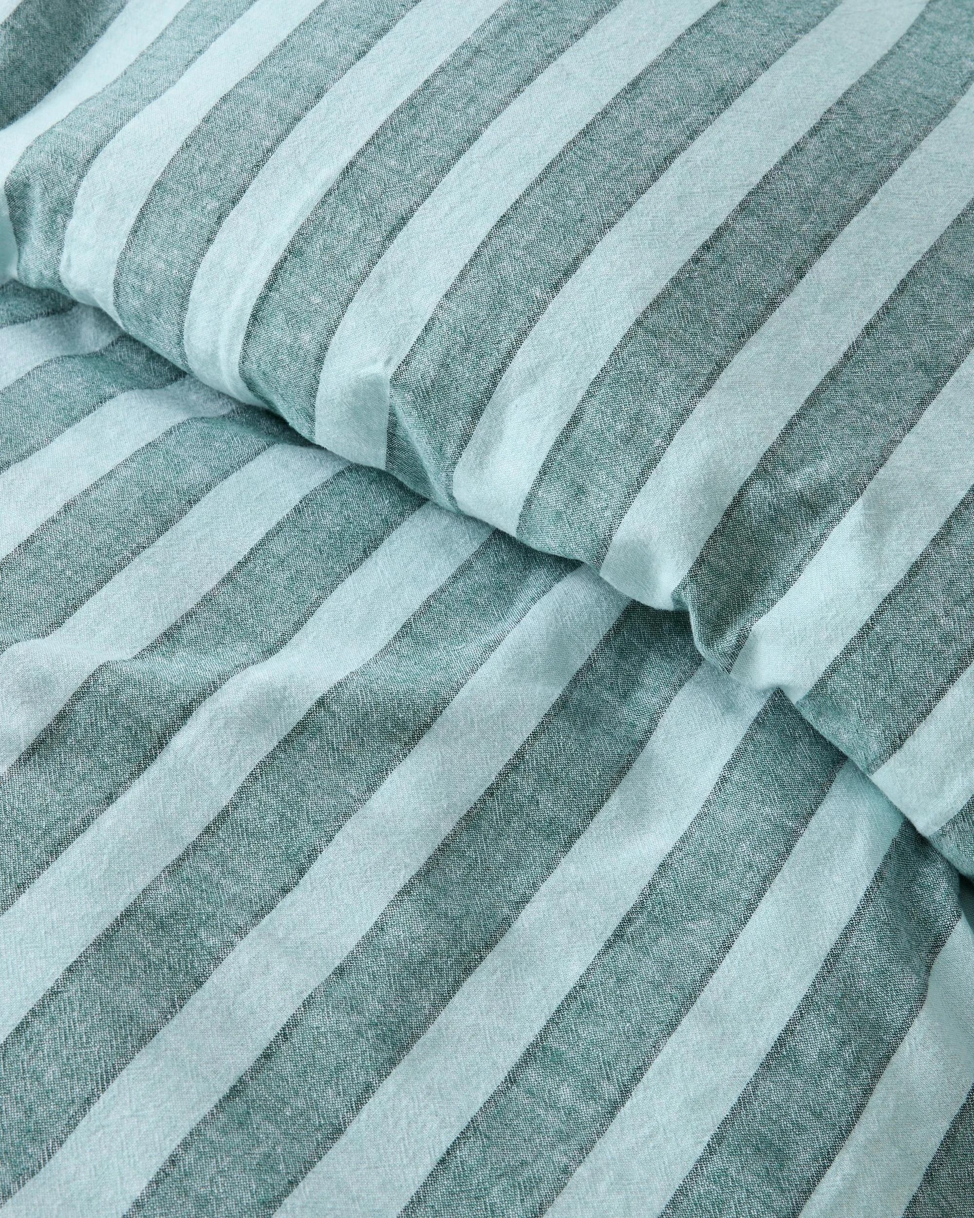 4 Target Reid Stripe Linen/Cotton Quilt Cover Set - King Bed - Green, 4 of 6