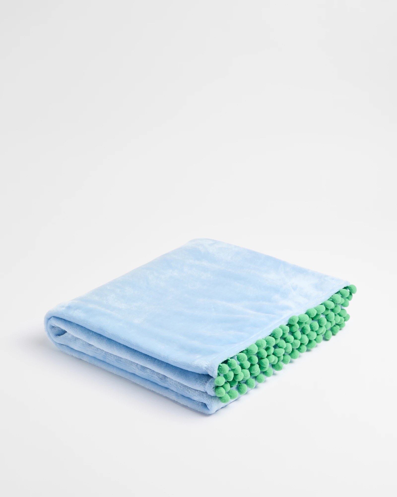 1 Target Colby Kids Super Soft Throw
 - Queen Bed
 - Blue, 1 of 3