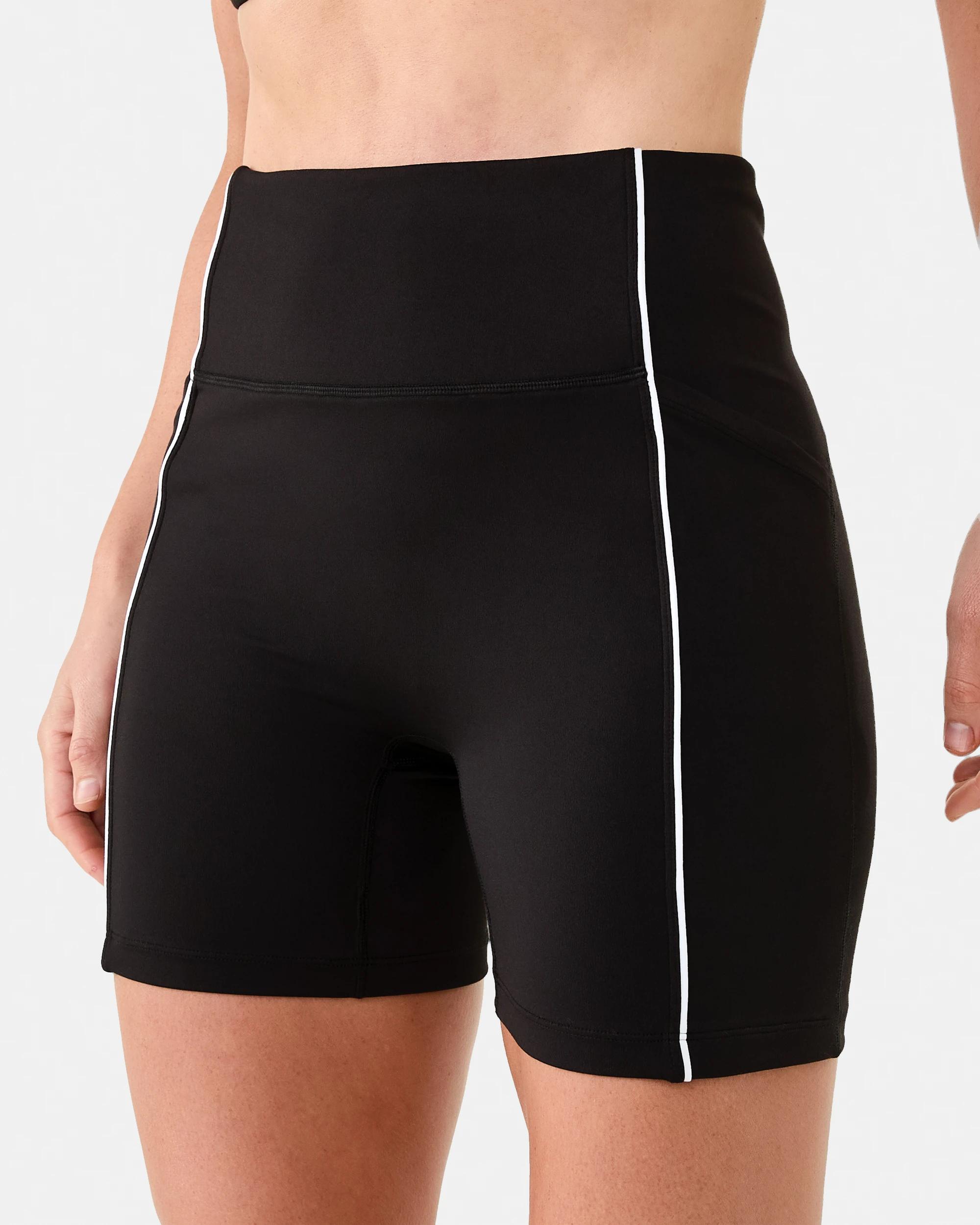 2 Active Womens Cloudform Bike Shorts Black, 2 of 7