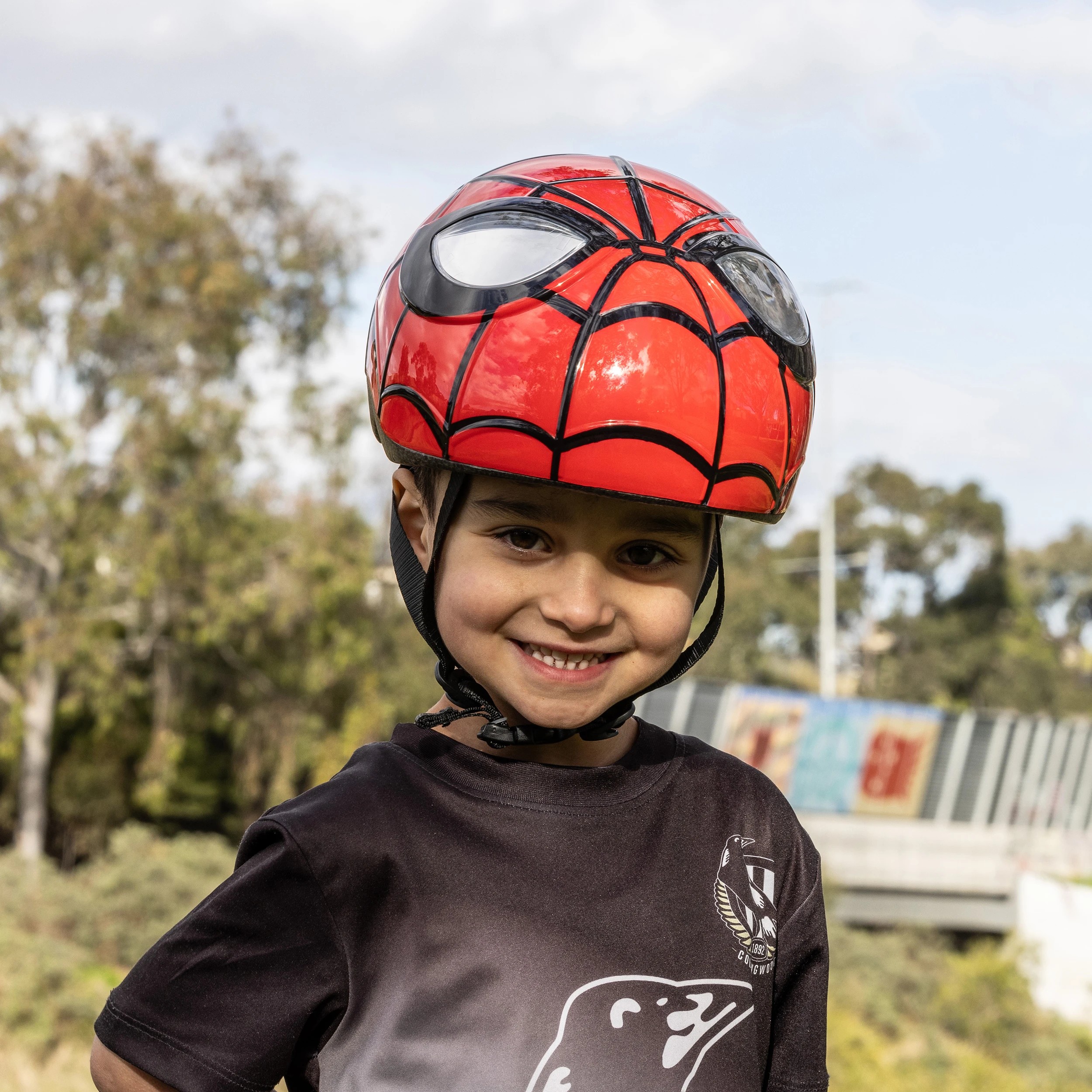 8 Spider-Man 3D Infinity Eyes Helmet, 8 of 10