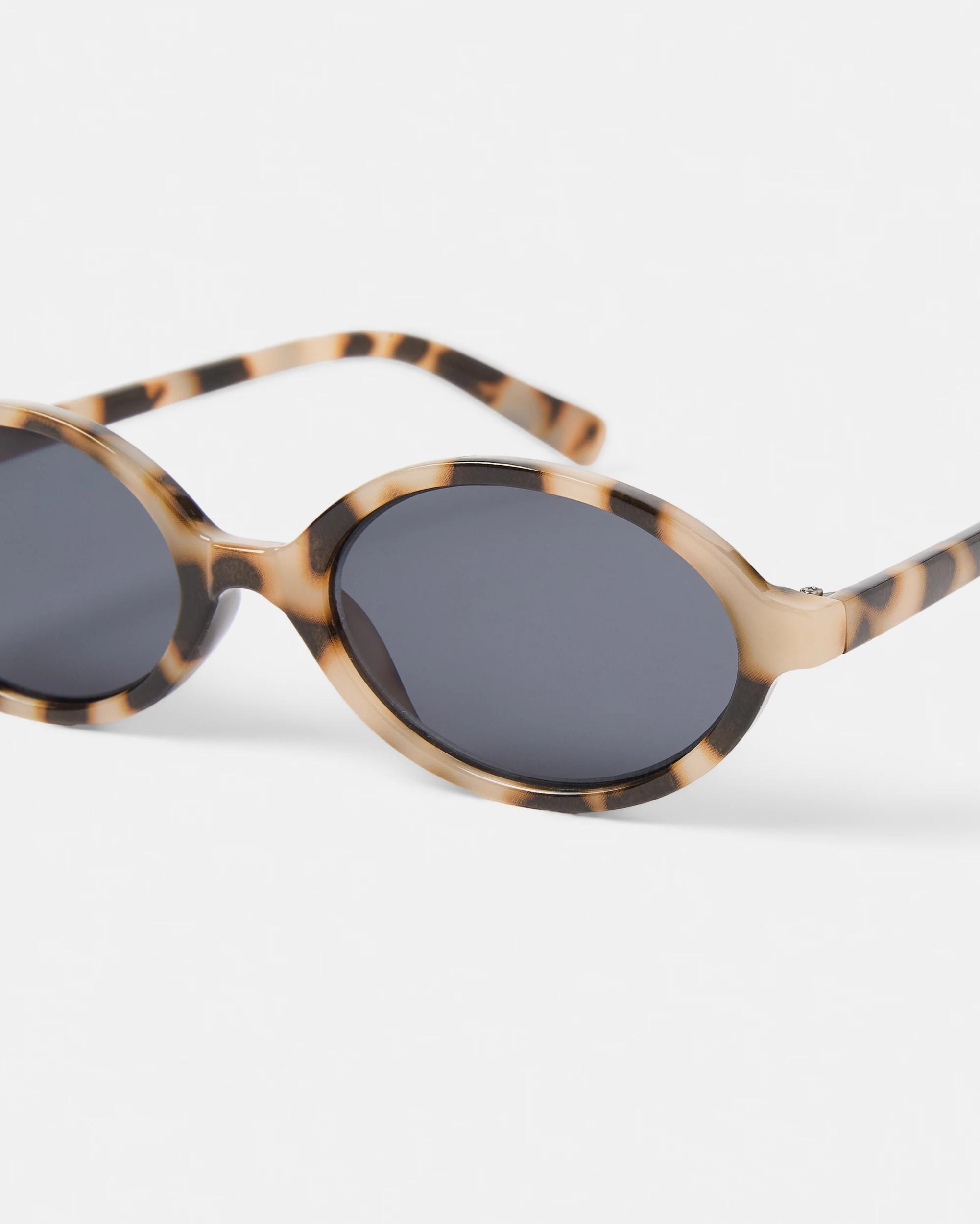 4 Oval Sunglasses Cream Tort, 4 of 8