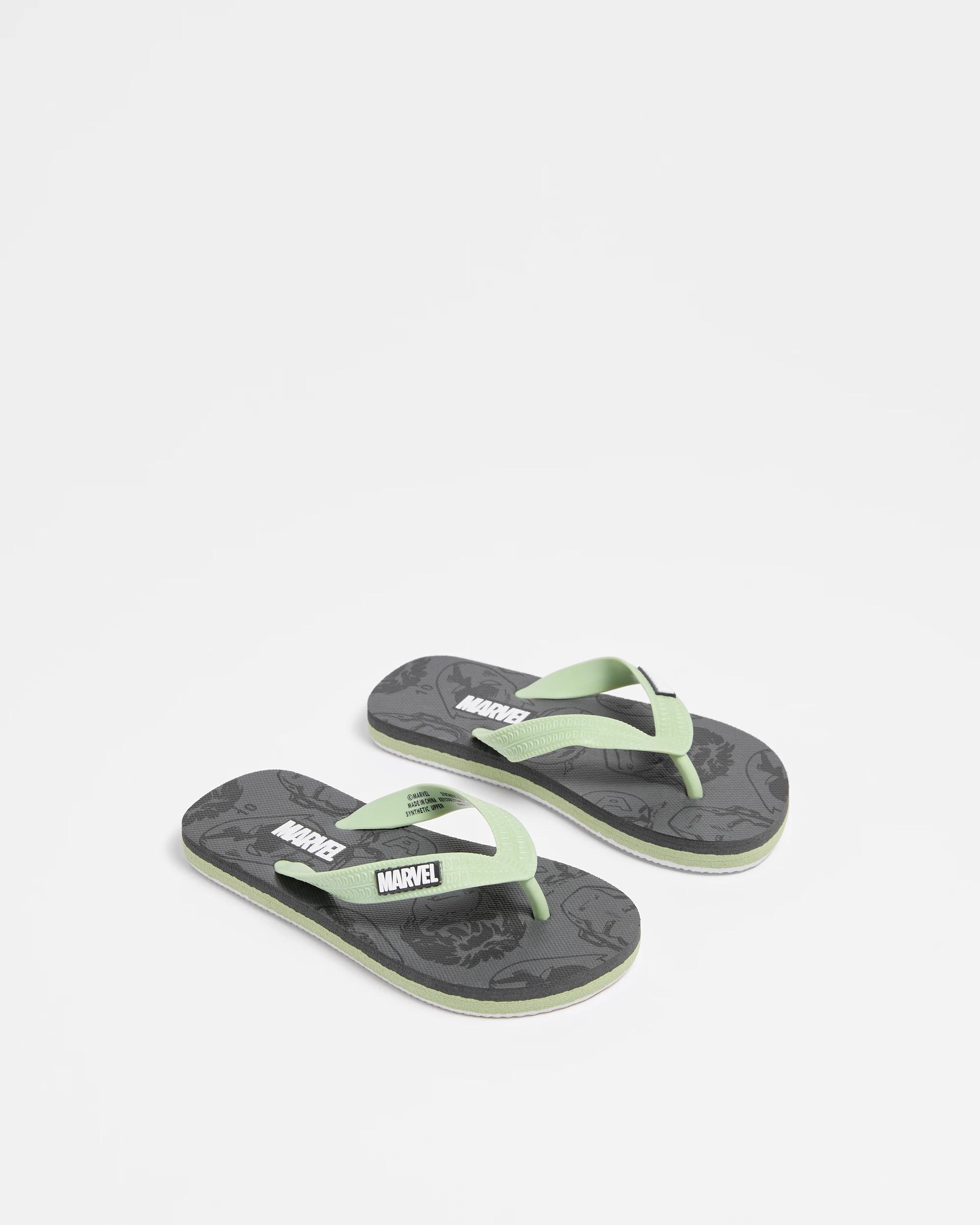 3 Boys Junior Marvel Thongs CHARCOAL, 3 of 3